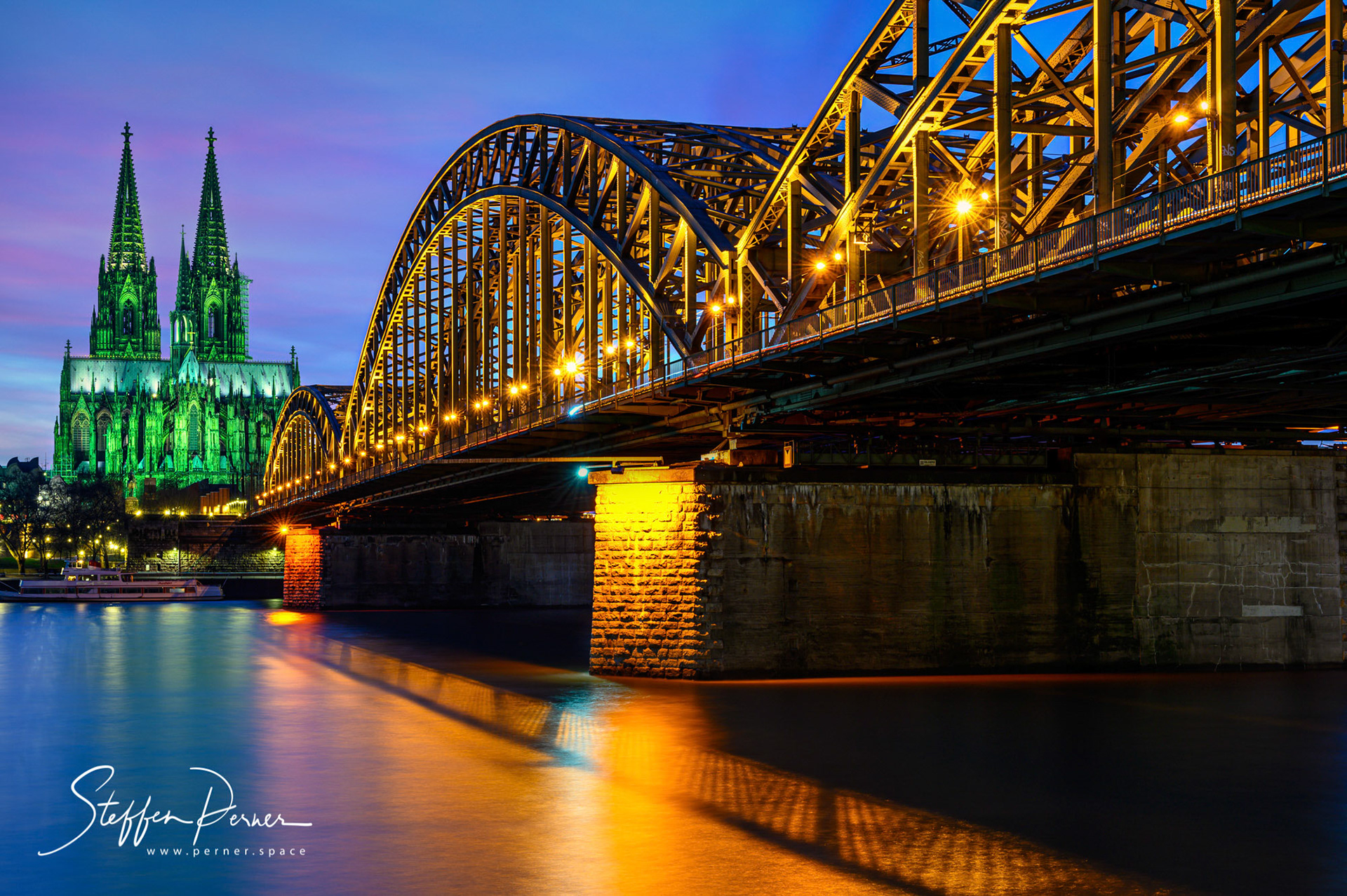Hohenzollernbrücke, Cologne, Germany