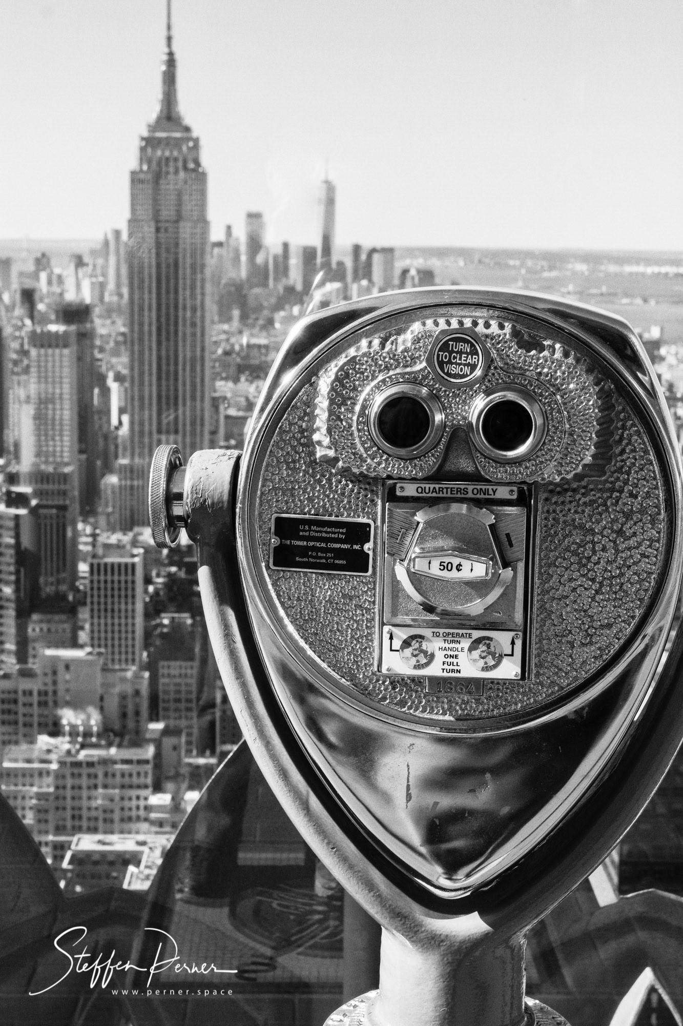 Binoculars, view over NYC