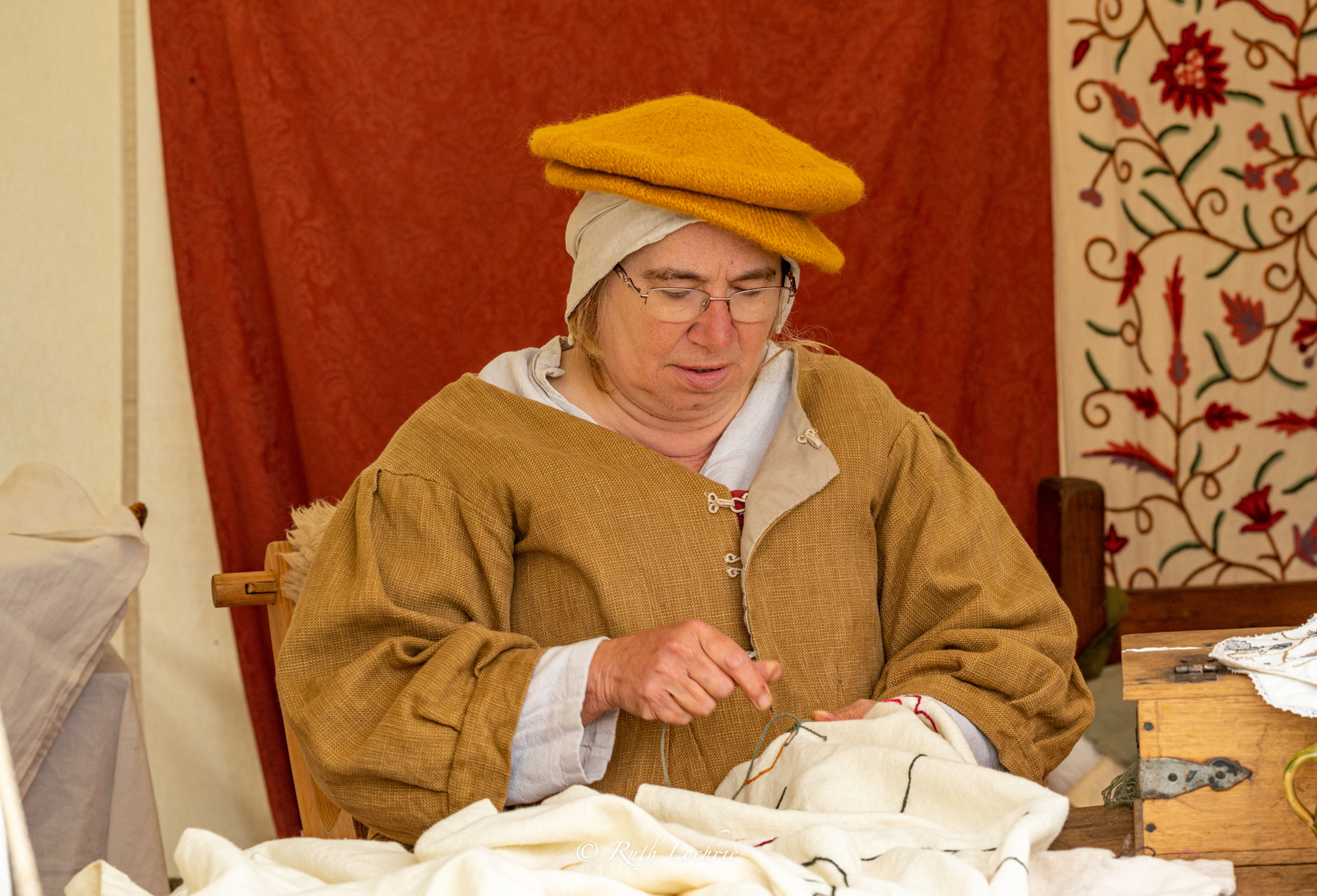 4