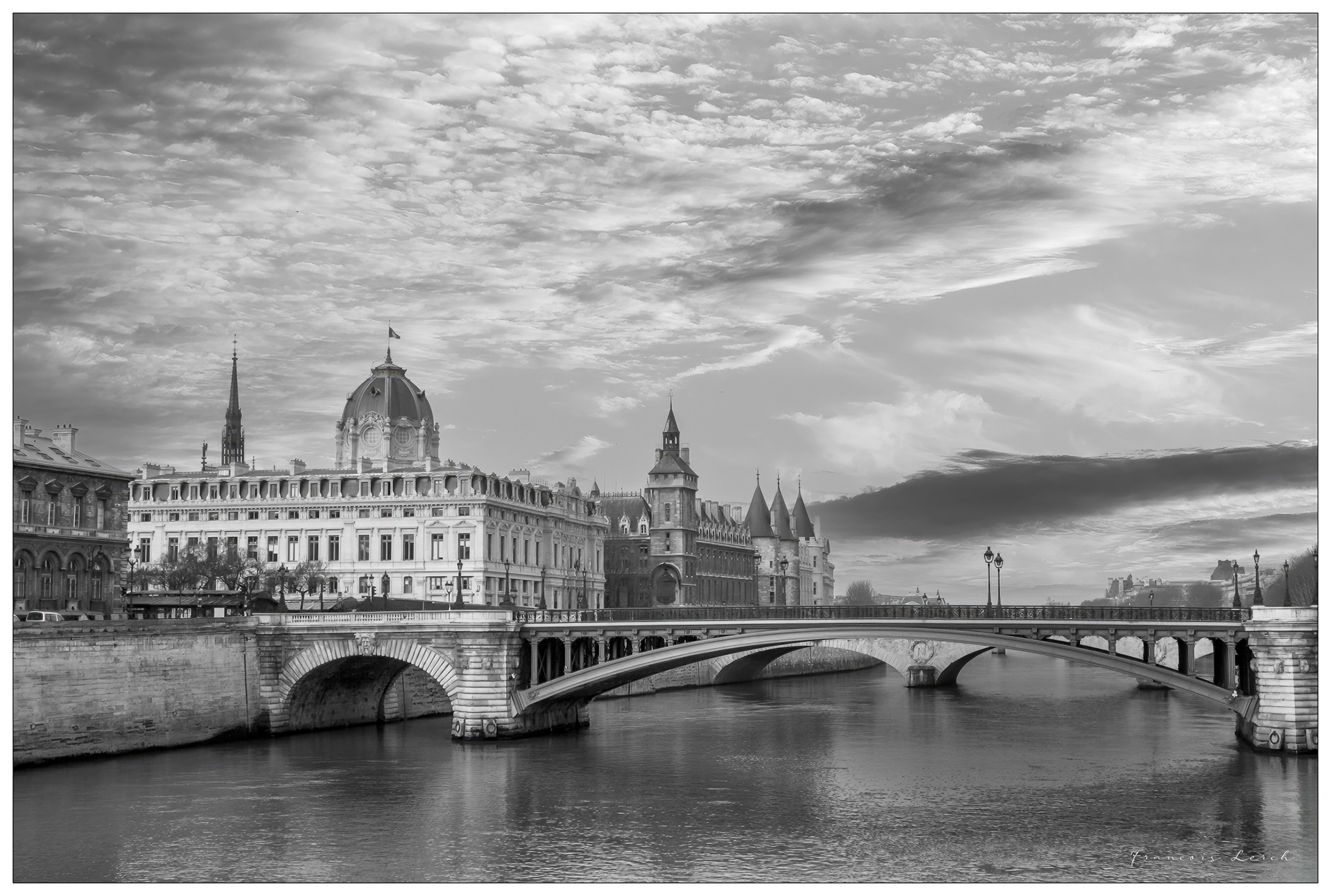 Tribunal de Commerce et la Conciergerie