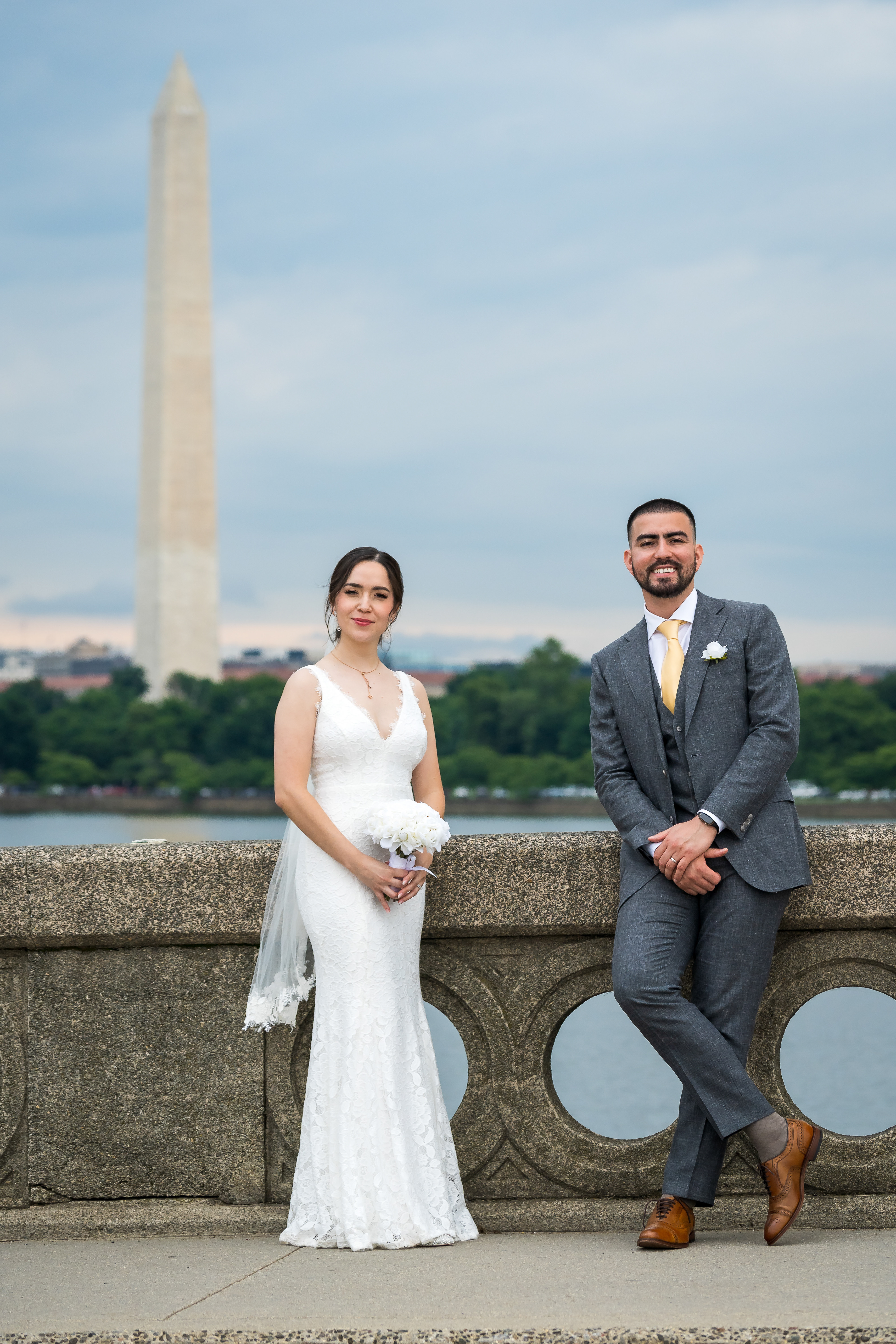 Bridal portrait at the Tidal Basin