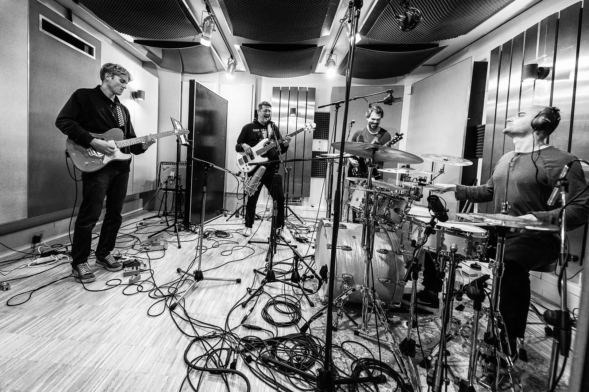 Paper Knife im Studio
