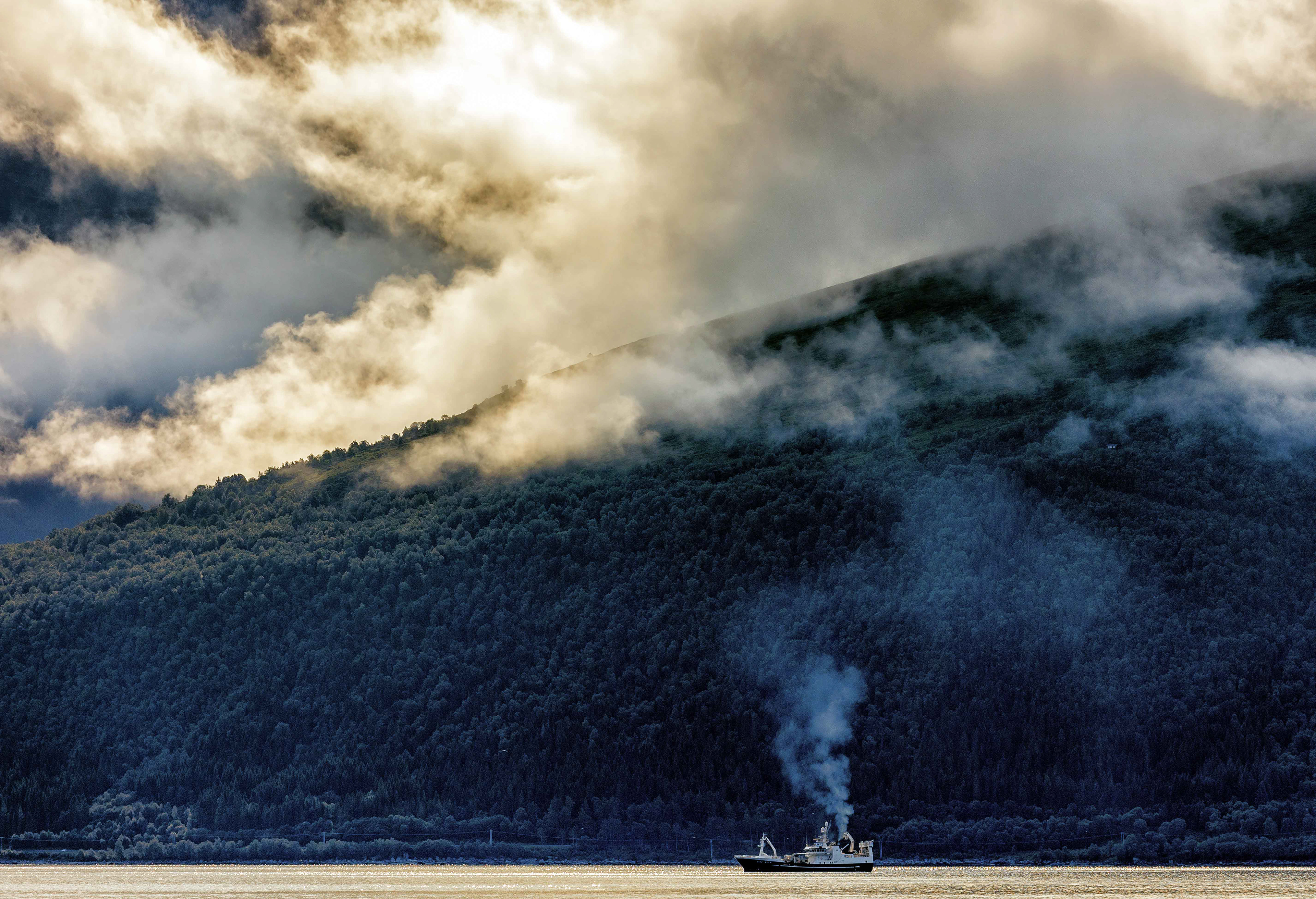 Hjørundfjord