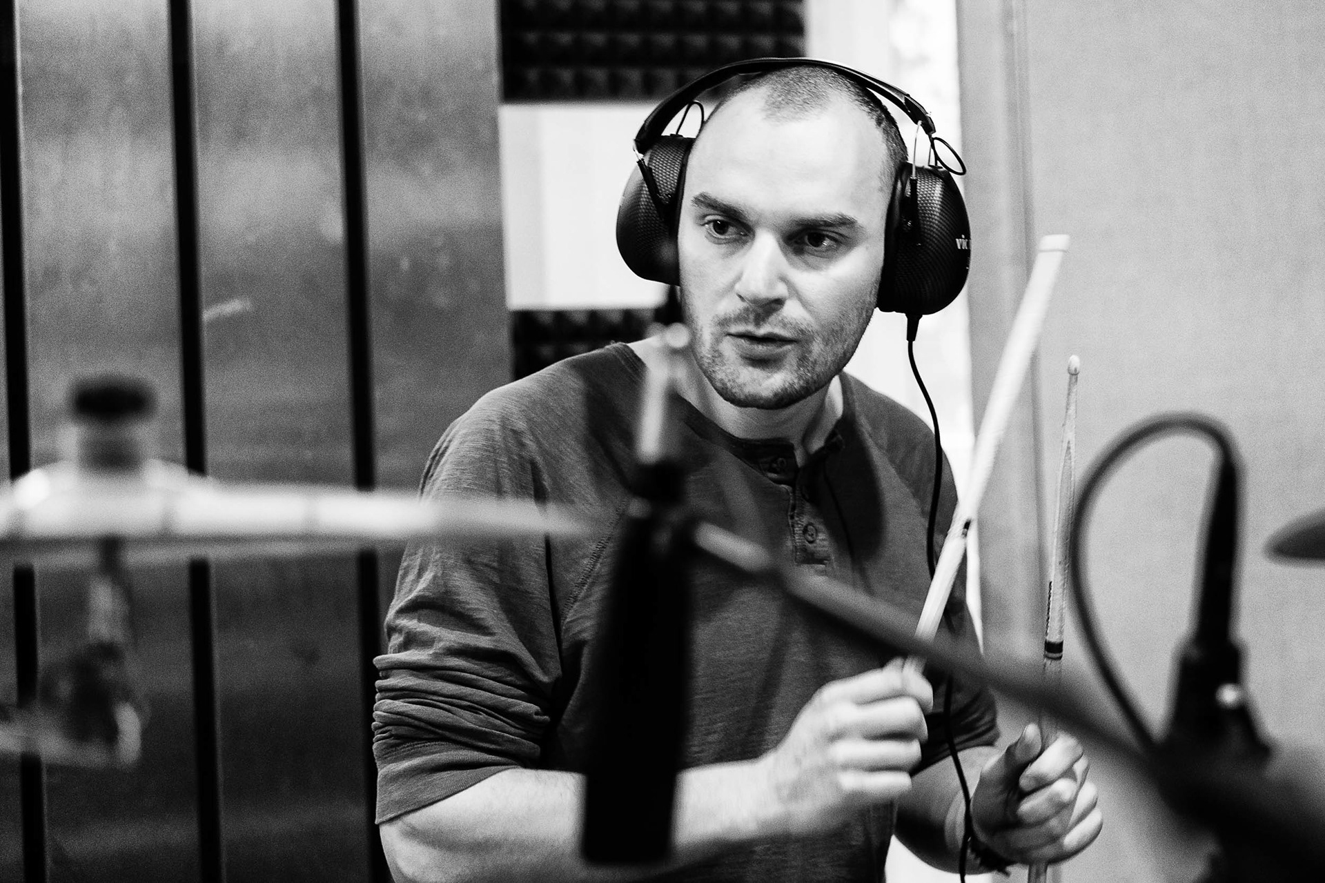 Paper Knife im Studio