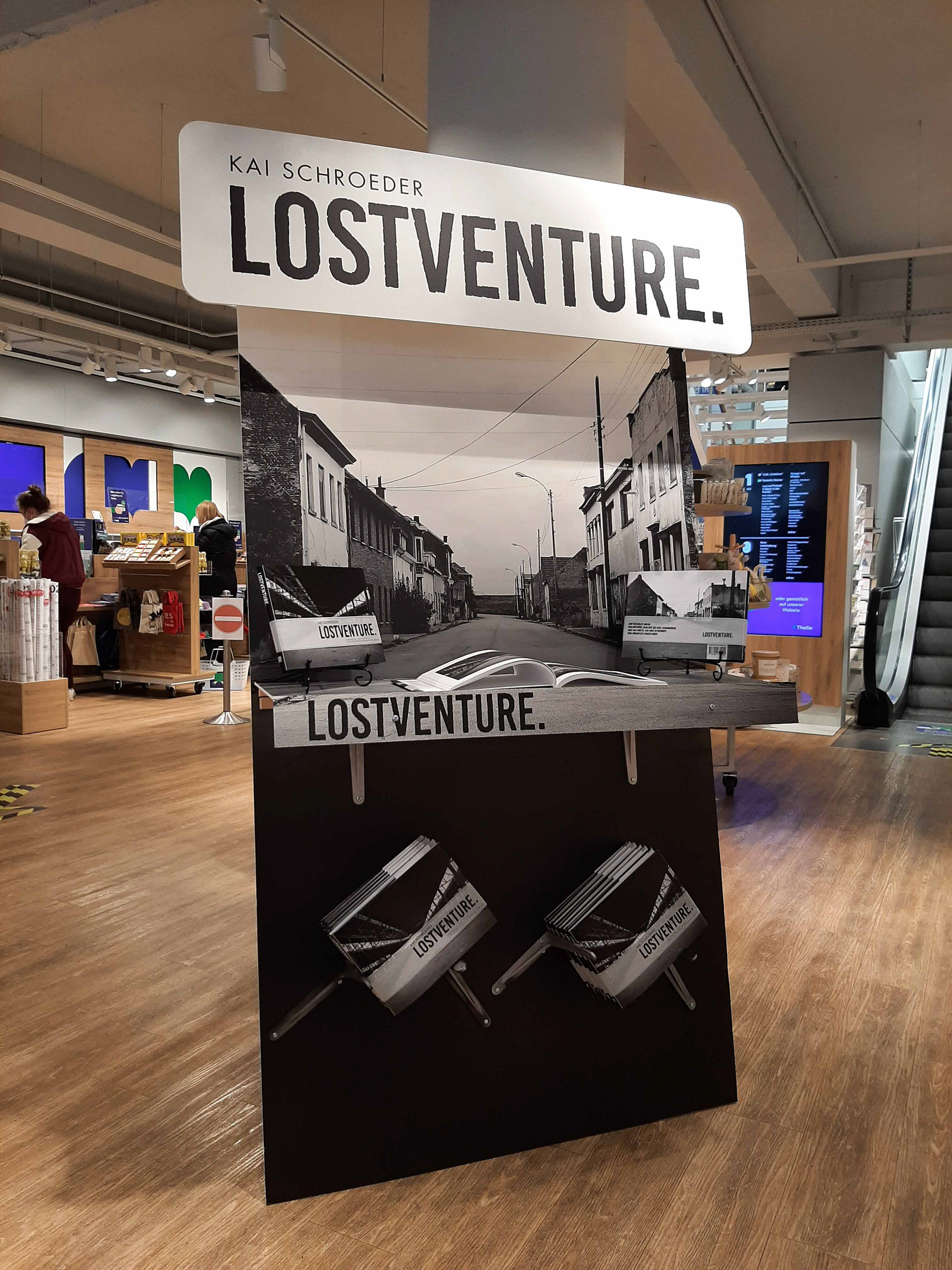 Lostventure | Verkaufsaufsteller
