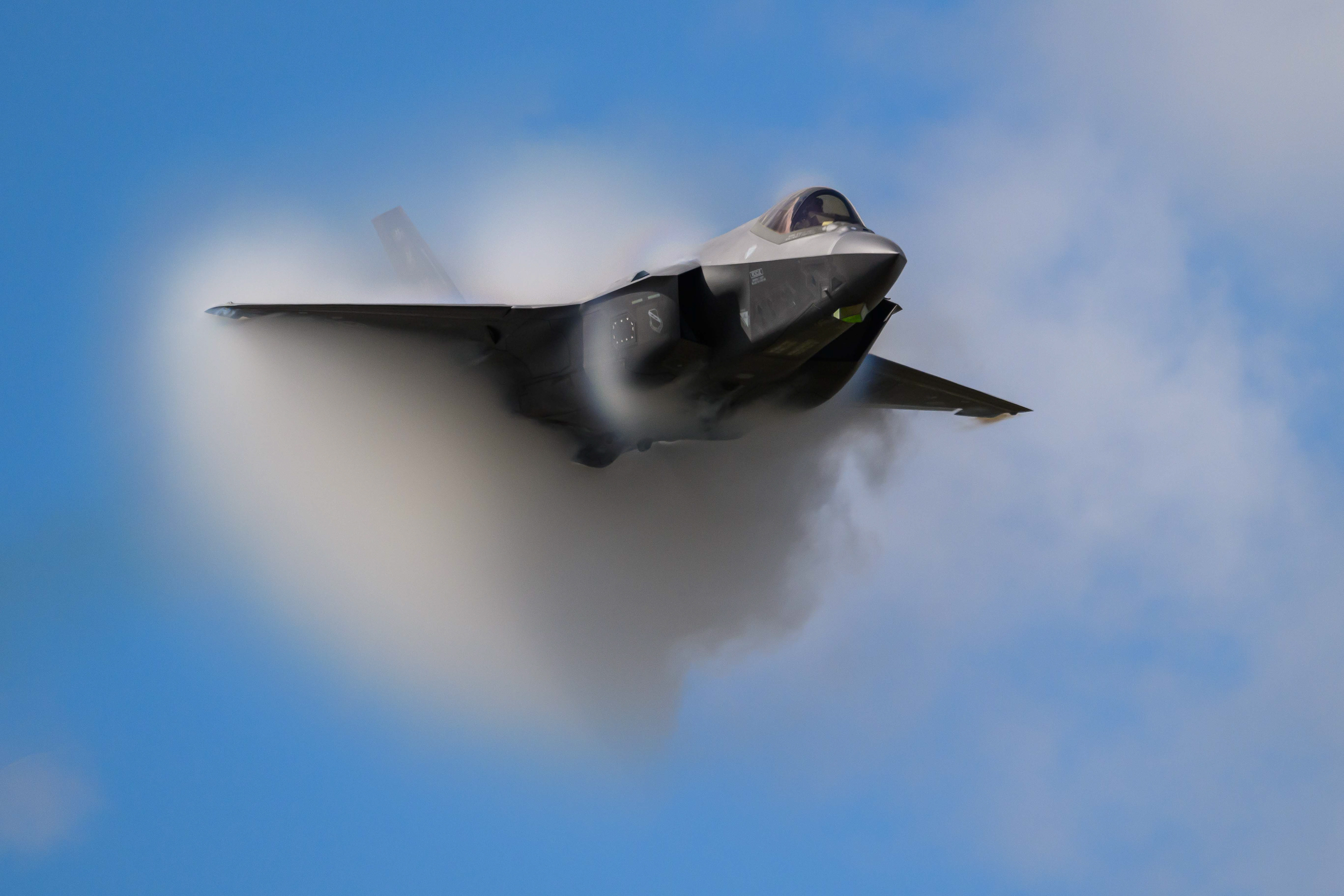 USAF F-35 Lightning Vapor Cone