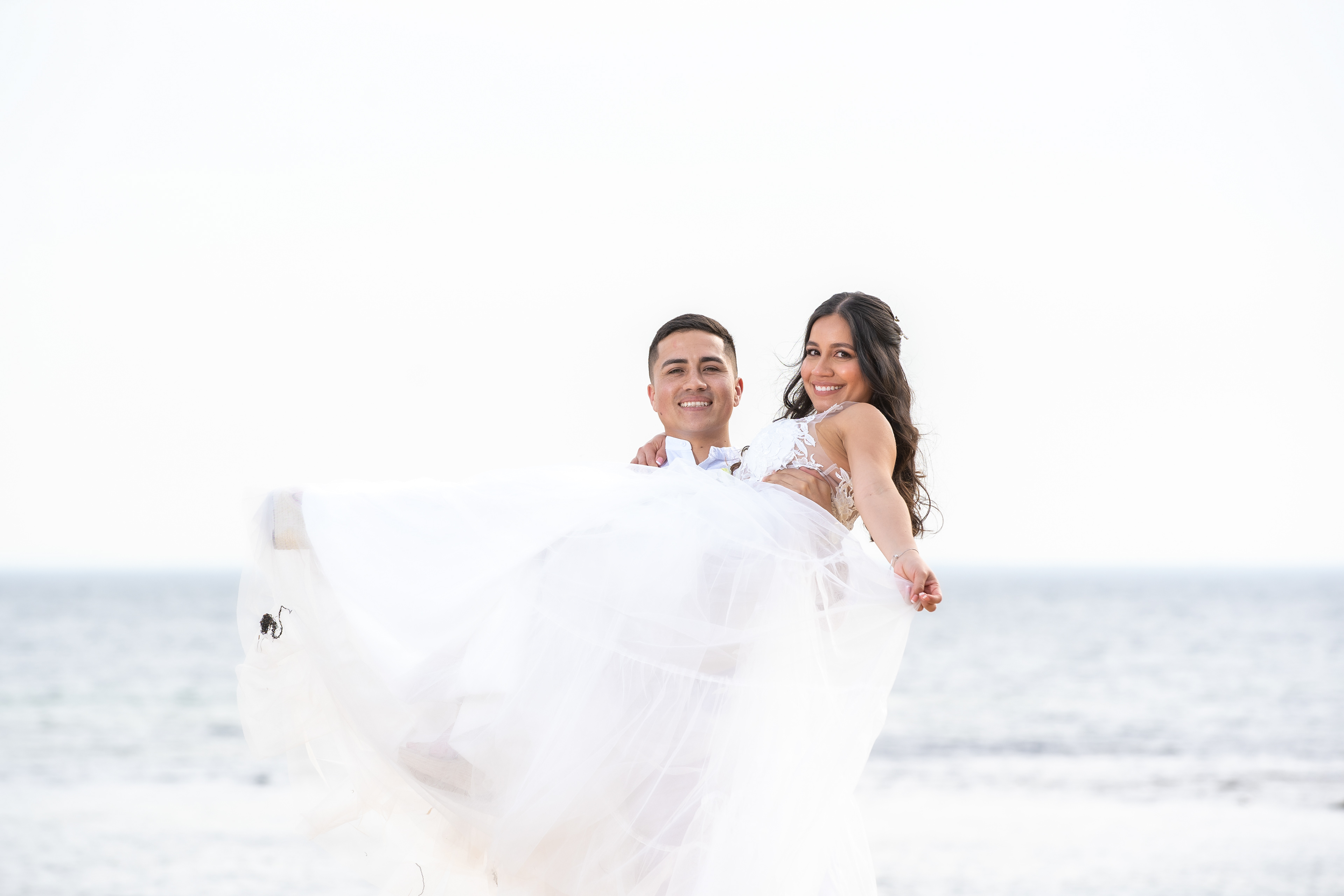 Luis & Aura