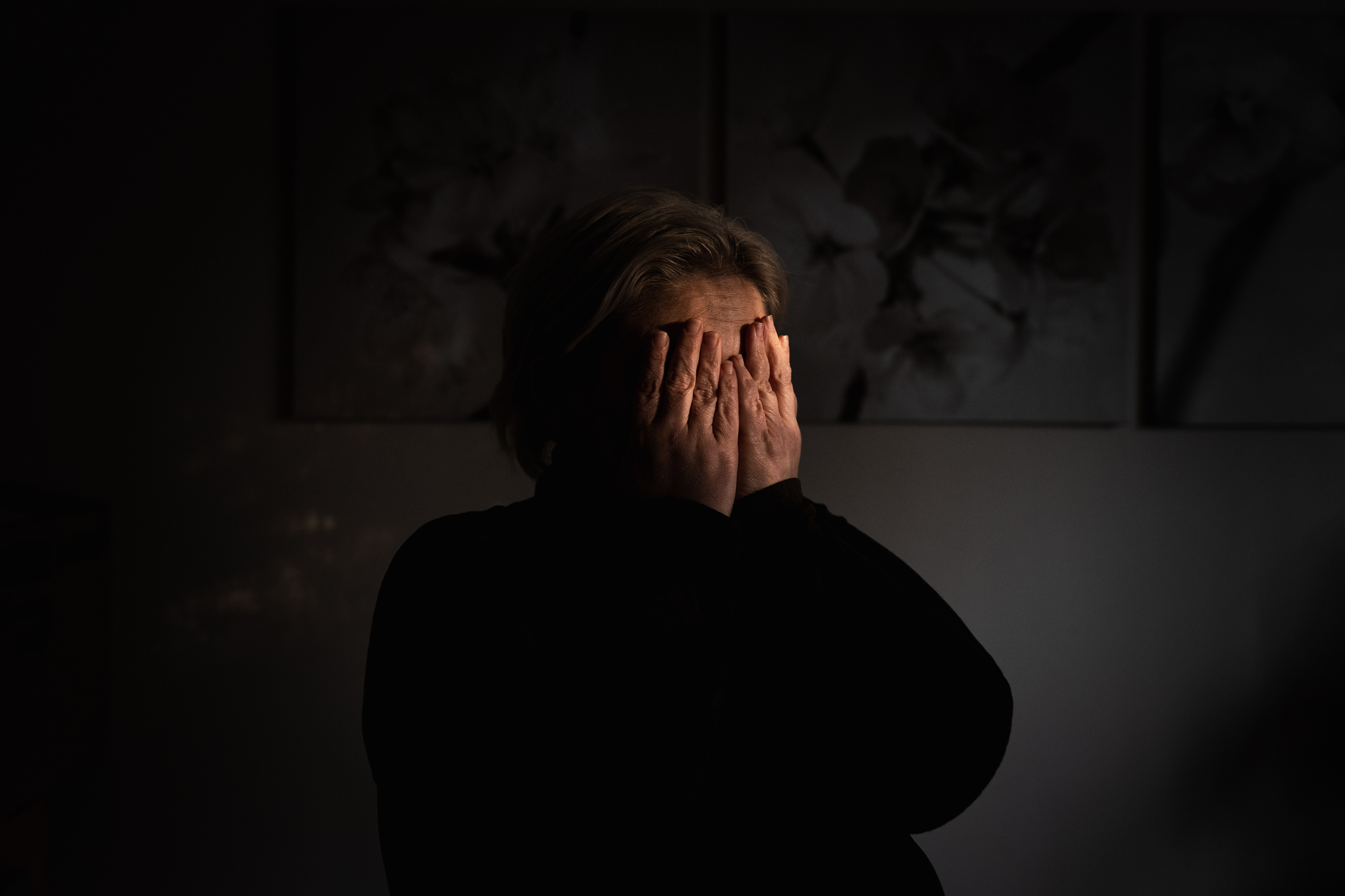 Mother’s Home - Portrait of an anonymous woman who has escaped her abusive husband after having lived in a violent relationship for years.