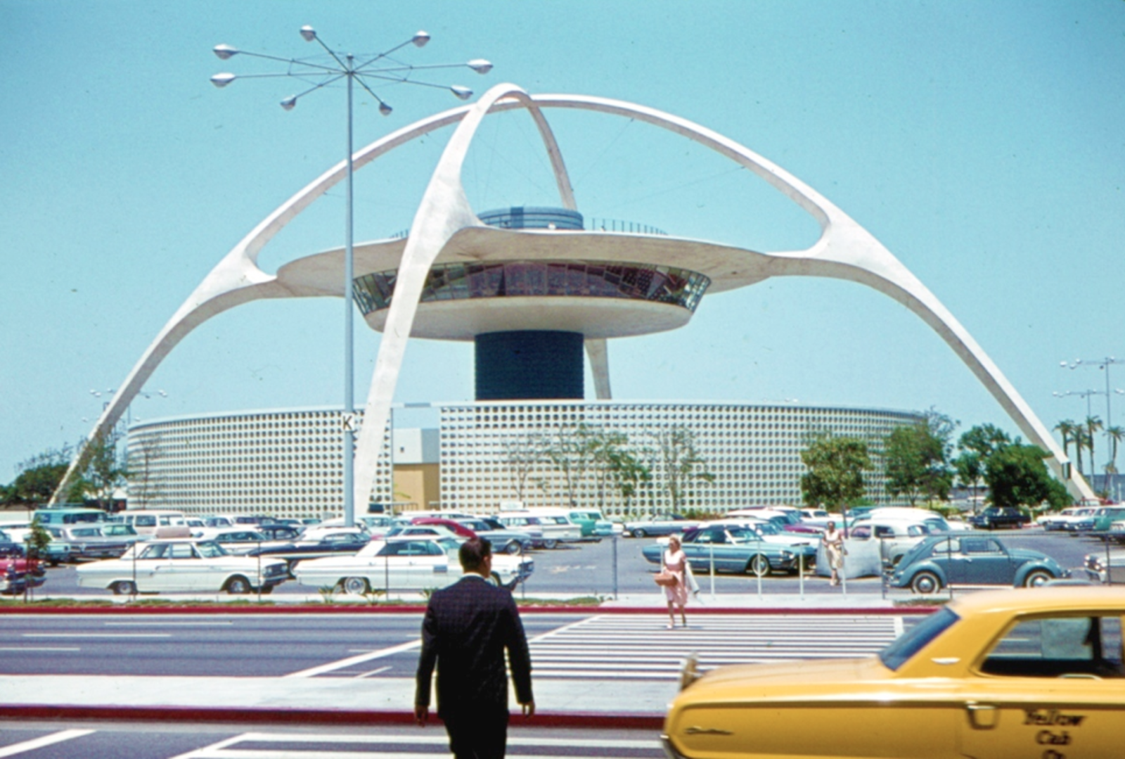 LAX - Theme Building