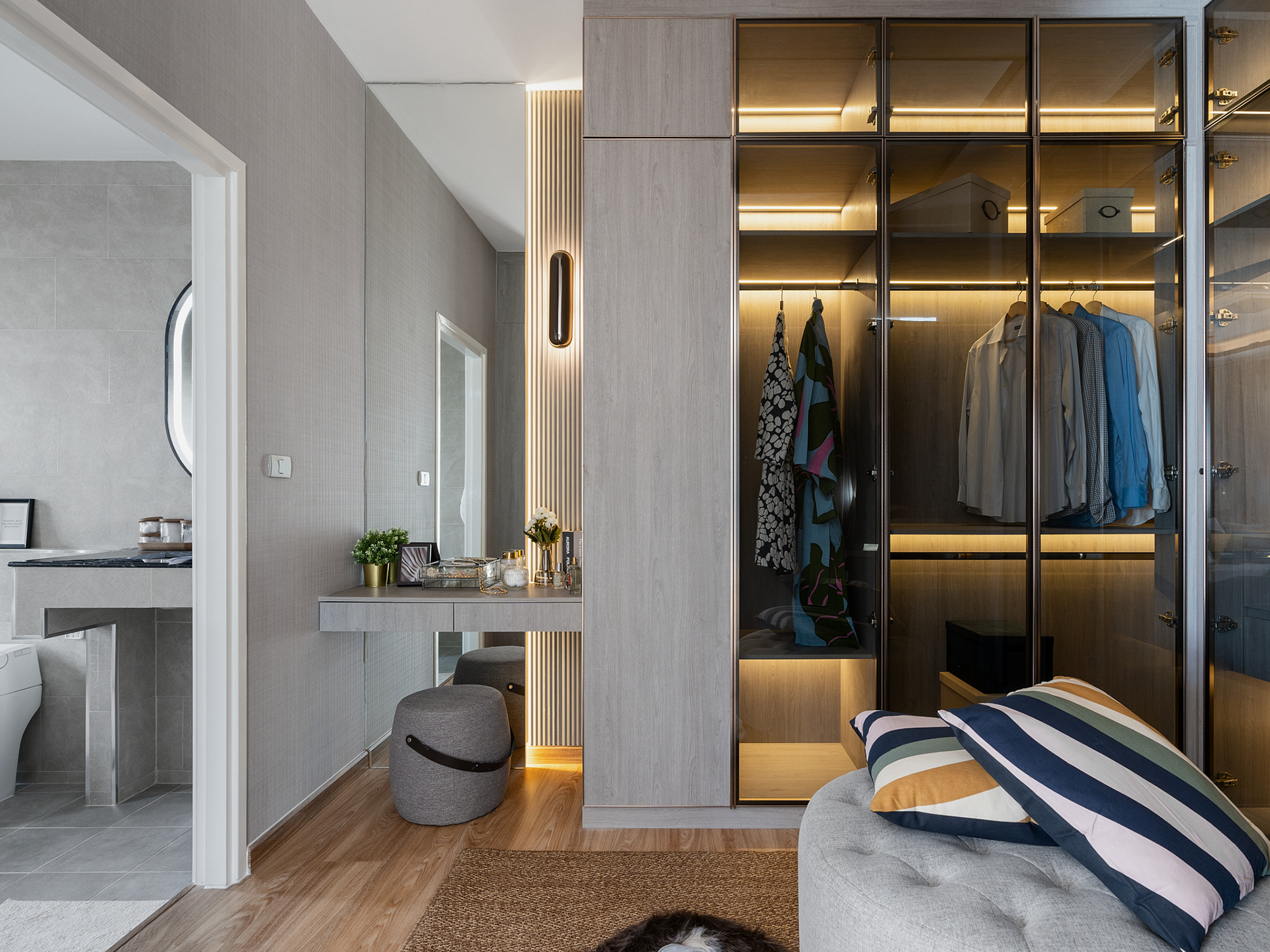Nuttakit Narata - Midtown Home