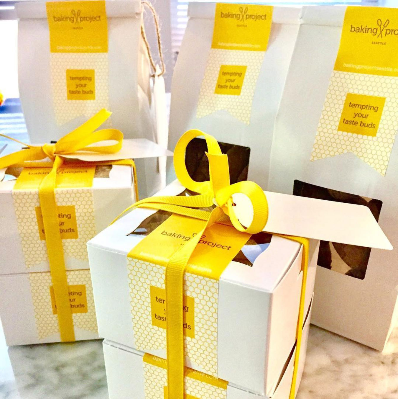 2-COLOR DIE-CUT RIBBON LABEL: CLIENT BAKING PROJECT