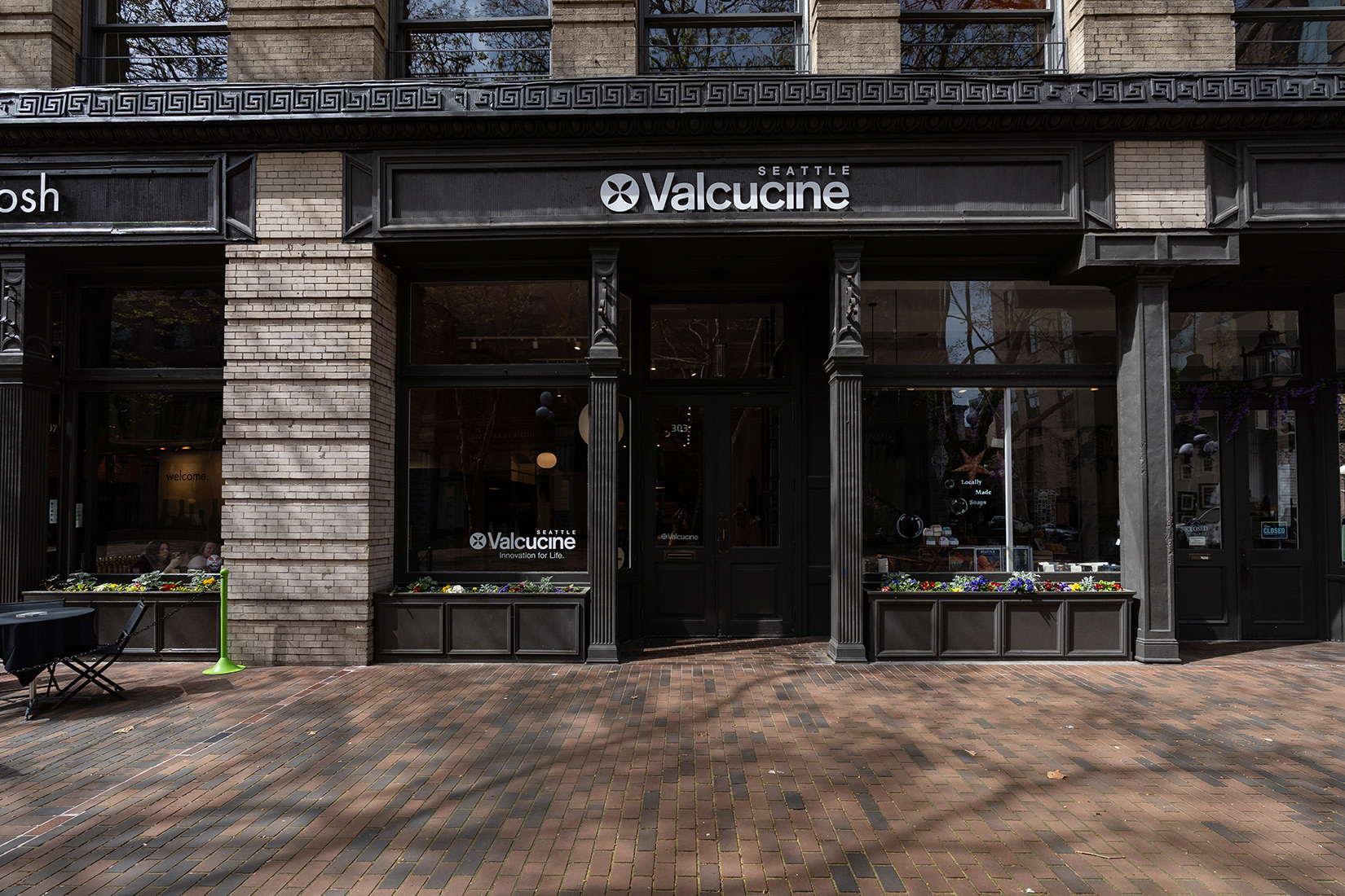 CUSTOM CUT ALUMINUM SIGNAGE ON SPACERS DESIGN TO SIZE/MOCKUPS: CLIENT VALCUCINE SEATTLE