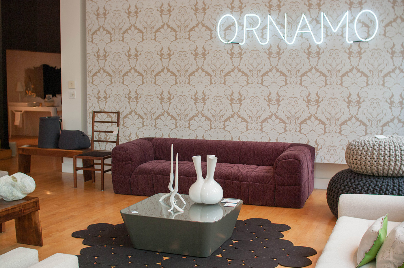 CUSTOM LOGO & NEON SIGNAGE: ORNAMO