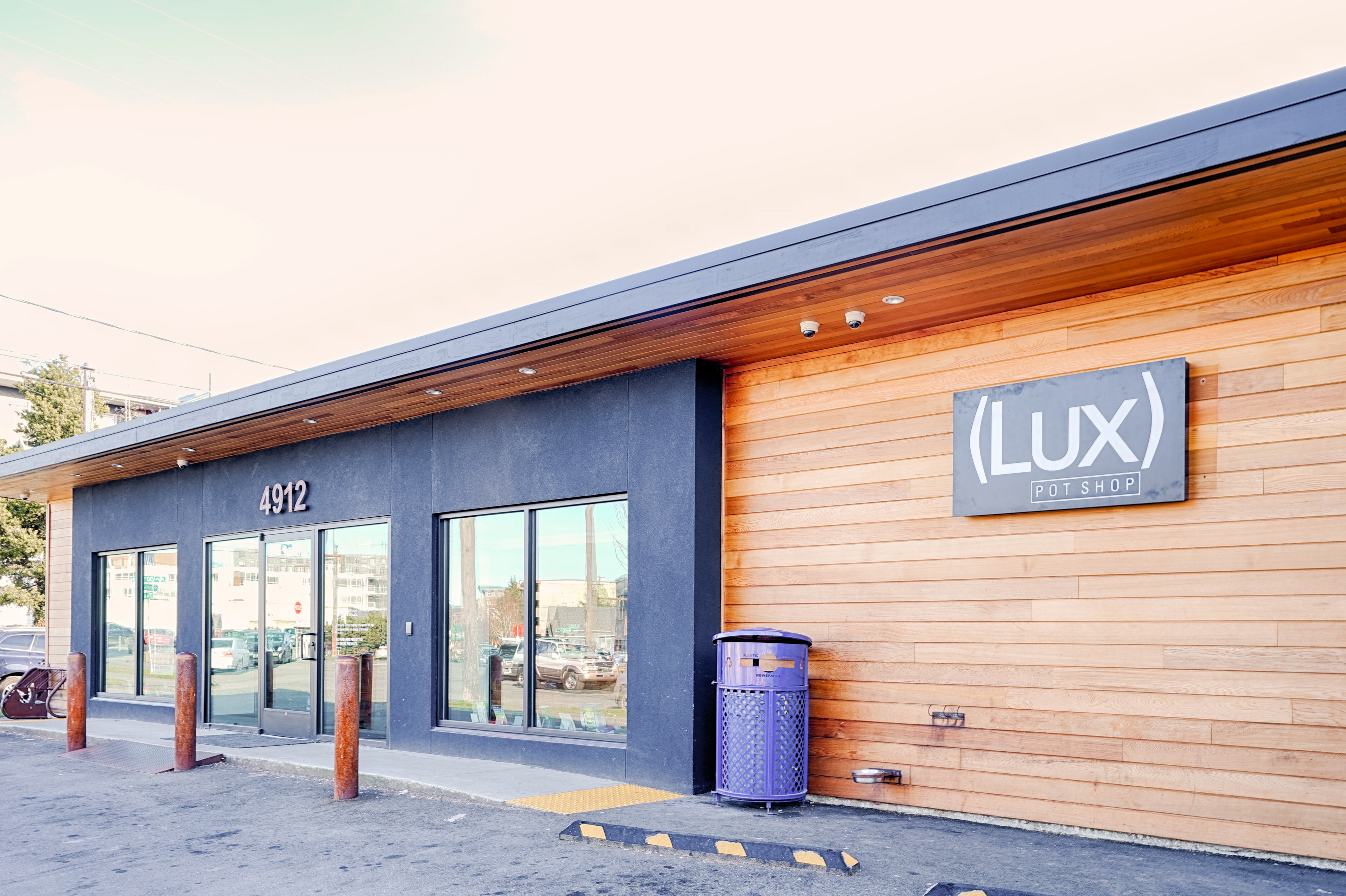 LOGO SIGNAGE MOCK UP TO SIZE: CLIENT LUX POT SHOP