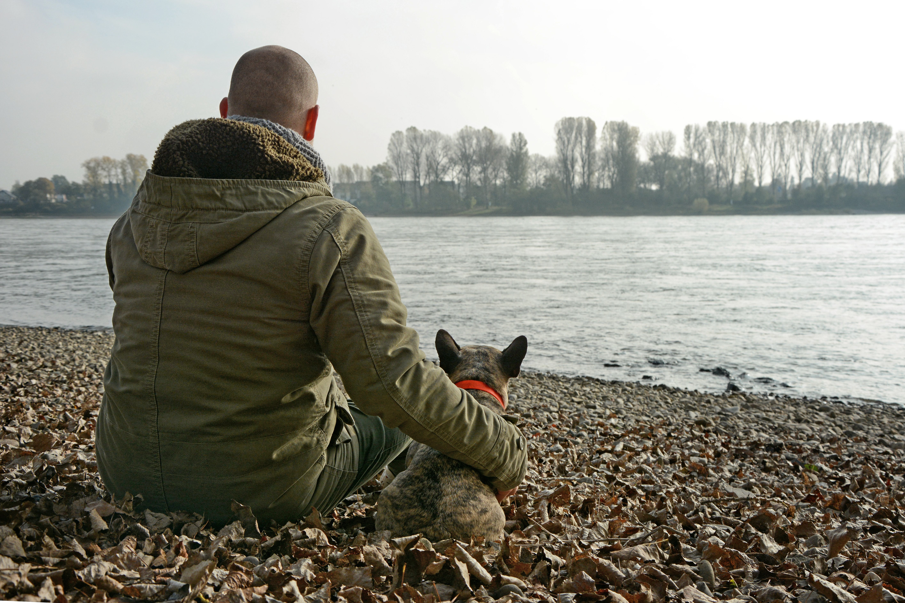 OLIVER PETSZOKAT FÜR „HUNDERUNDEN“