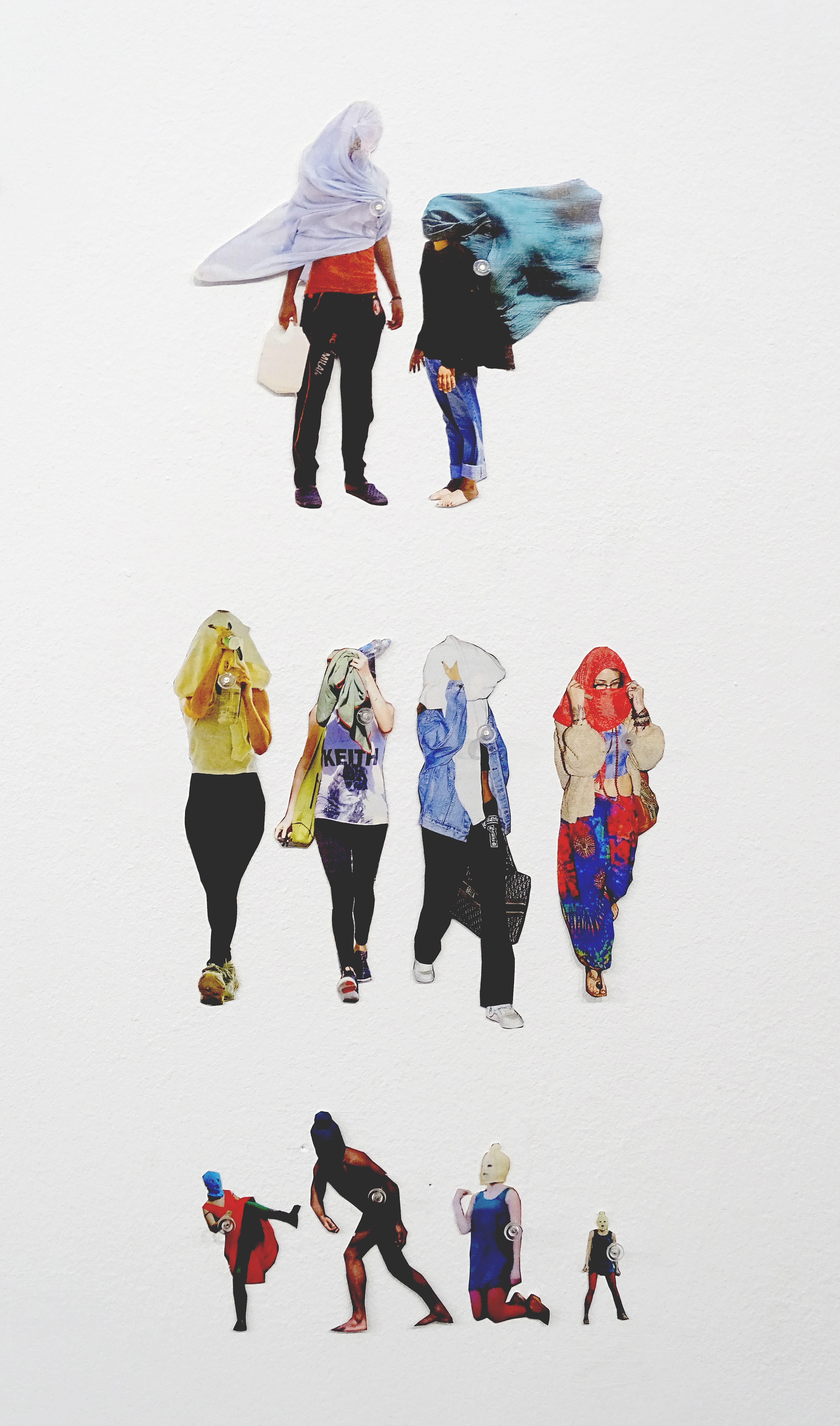 Inventaire n°2 (détail), 2022, papier épinglé au mur Exposition En inventaire, Atelier Bletterie, La Rochelle ©Alexia Atmouni