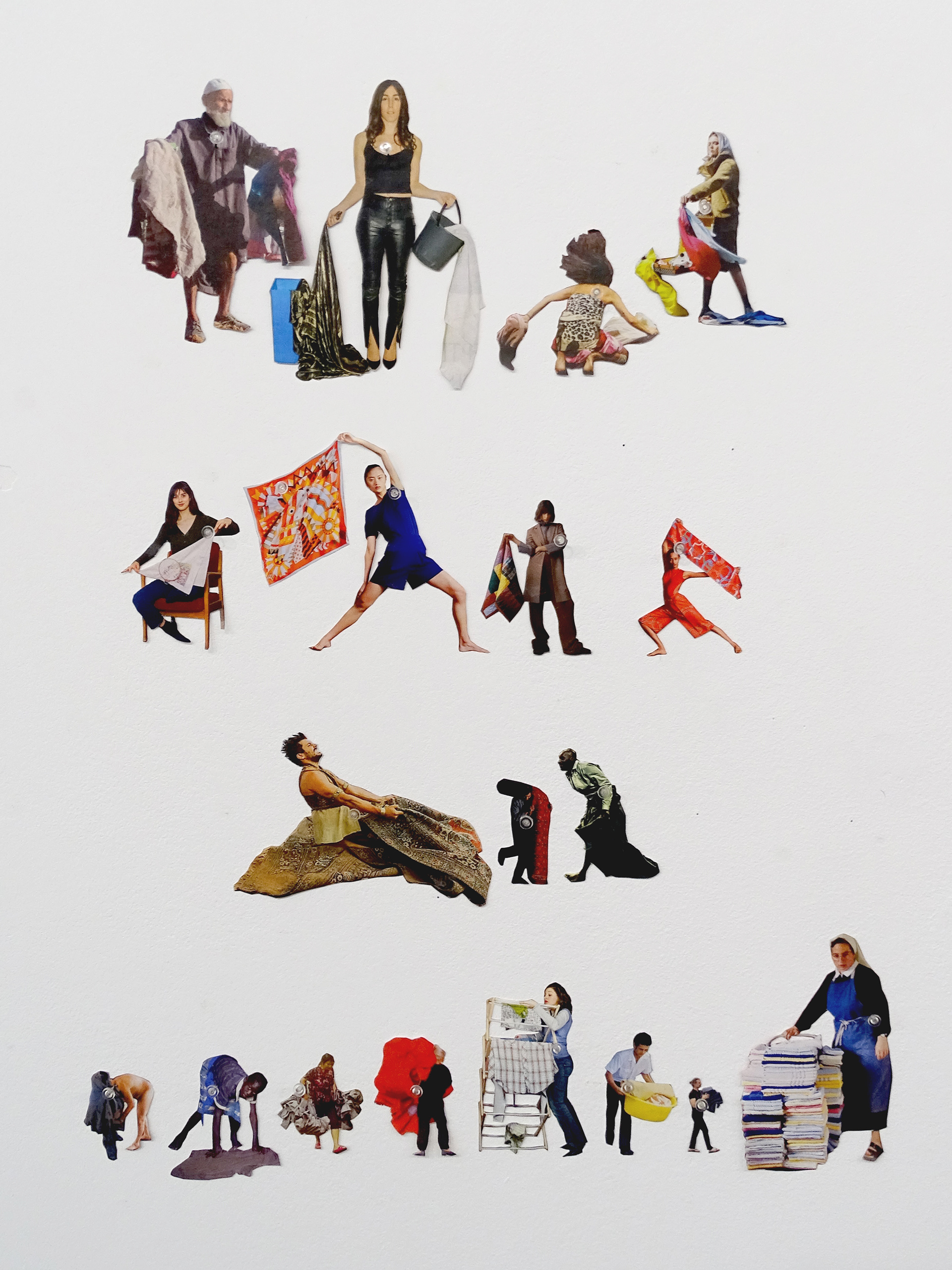 Inventaire n°2 (détail), 2022, papier épinglé au mur Exposition En inventaire, Atelier Bletterie, La Rochelle ©Alexia Atmouni
