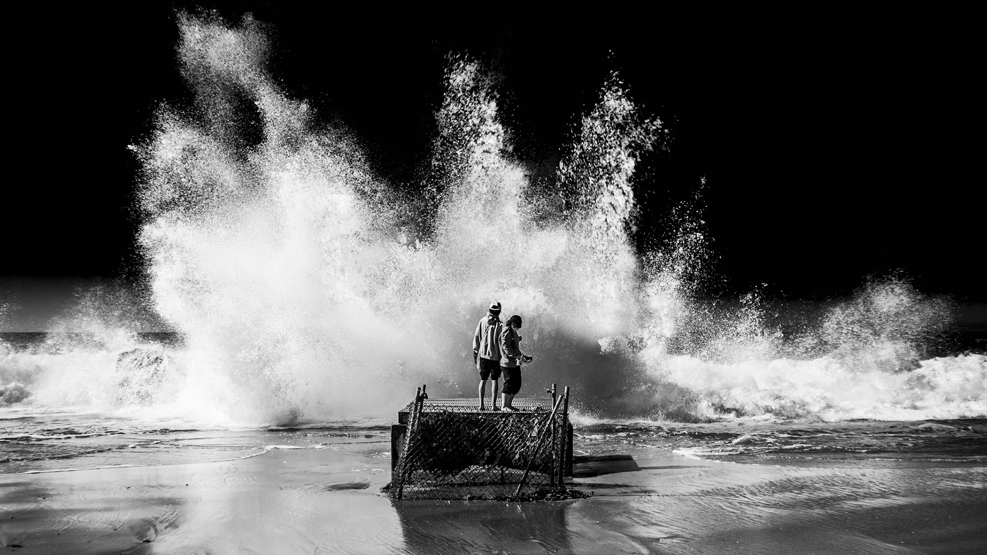 Crashing Wave