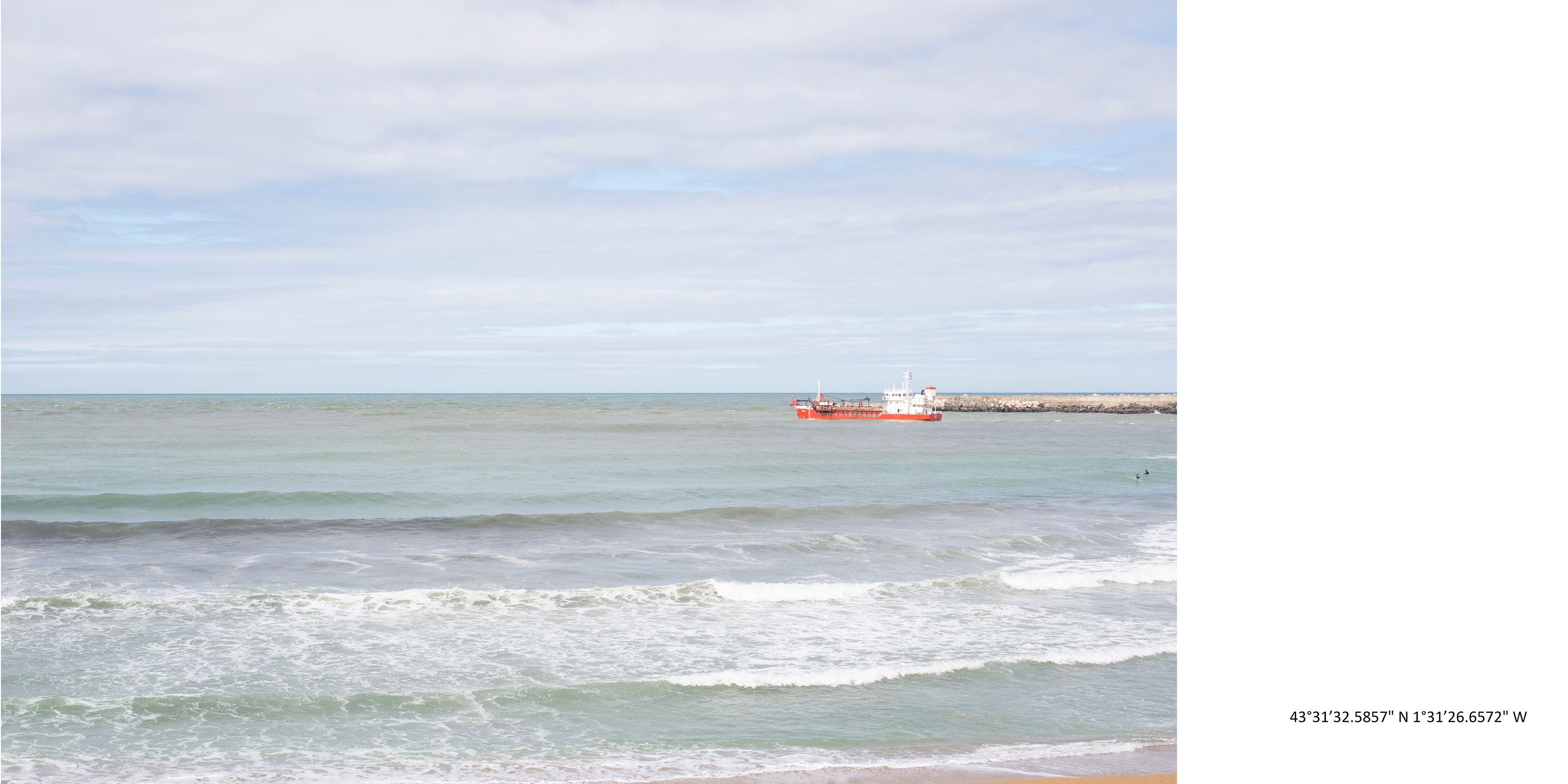 Lieu de prise de vues : Anglet, plage de La barre - Date : 1/10/2022 - Note : le temps est bon, les nuages reviennent, vent convenable.