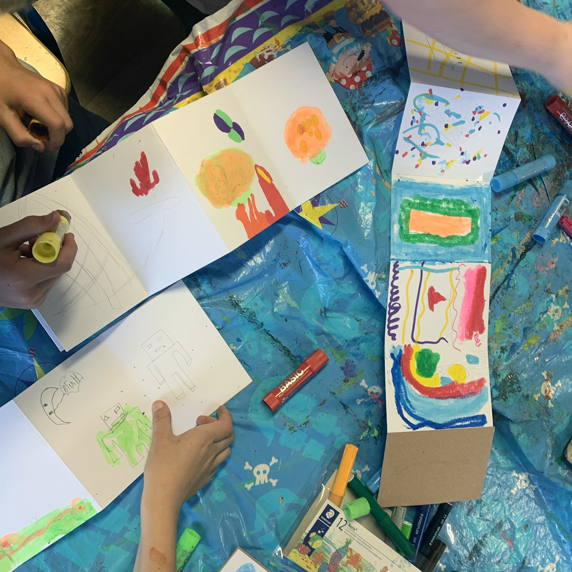Collaborative drawings in notebooks