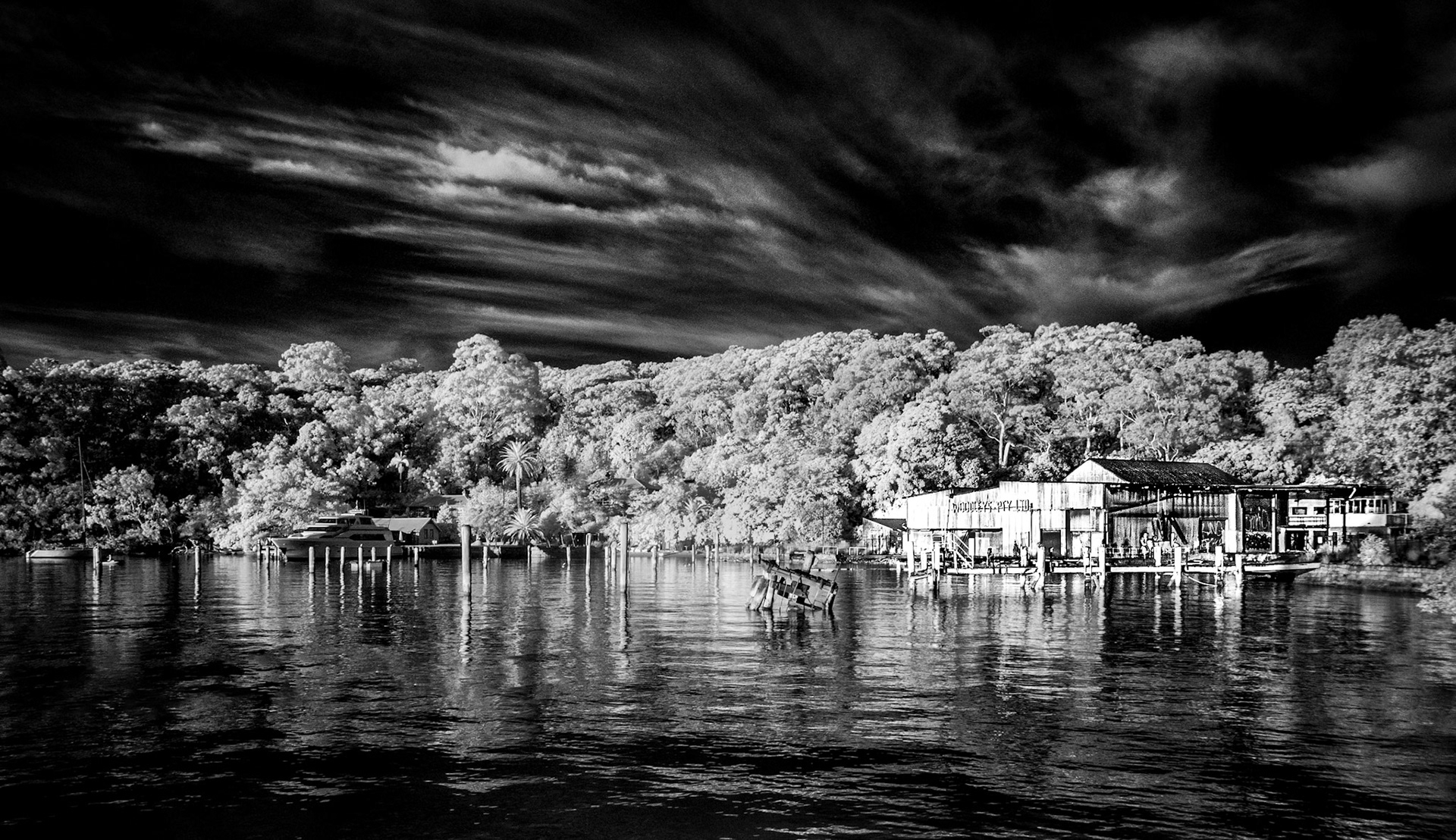 Woodley's Boatshed - Berrys Bay