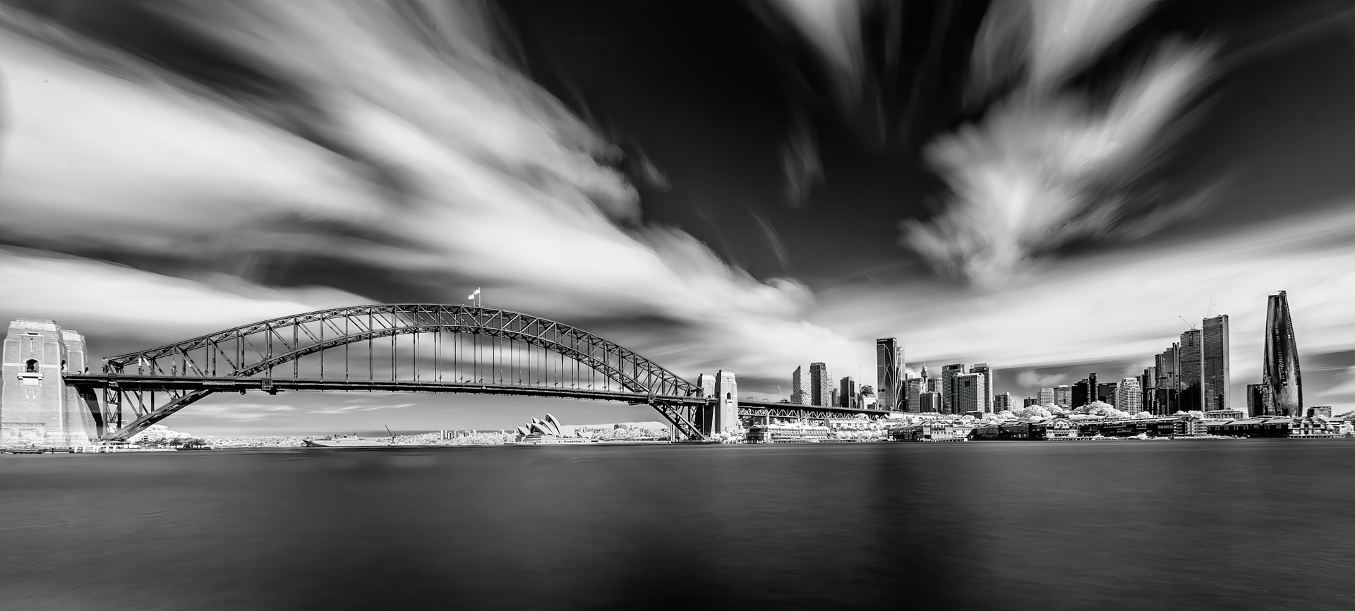 Sydney Harbour -  4.25 Minutes