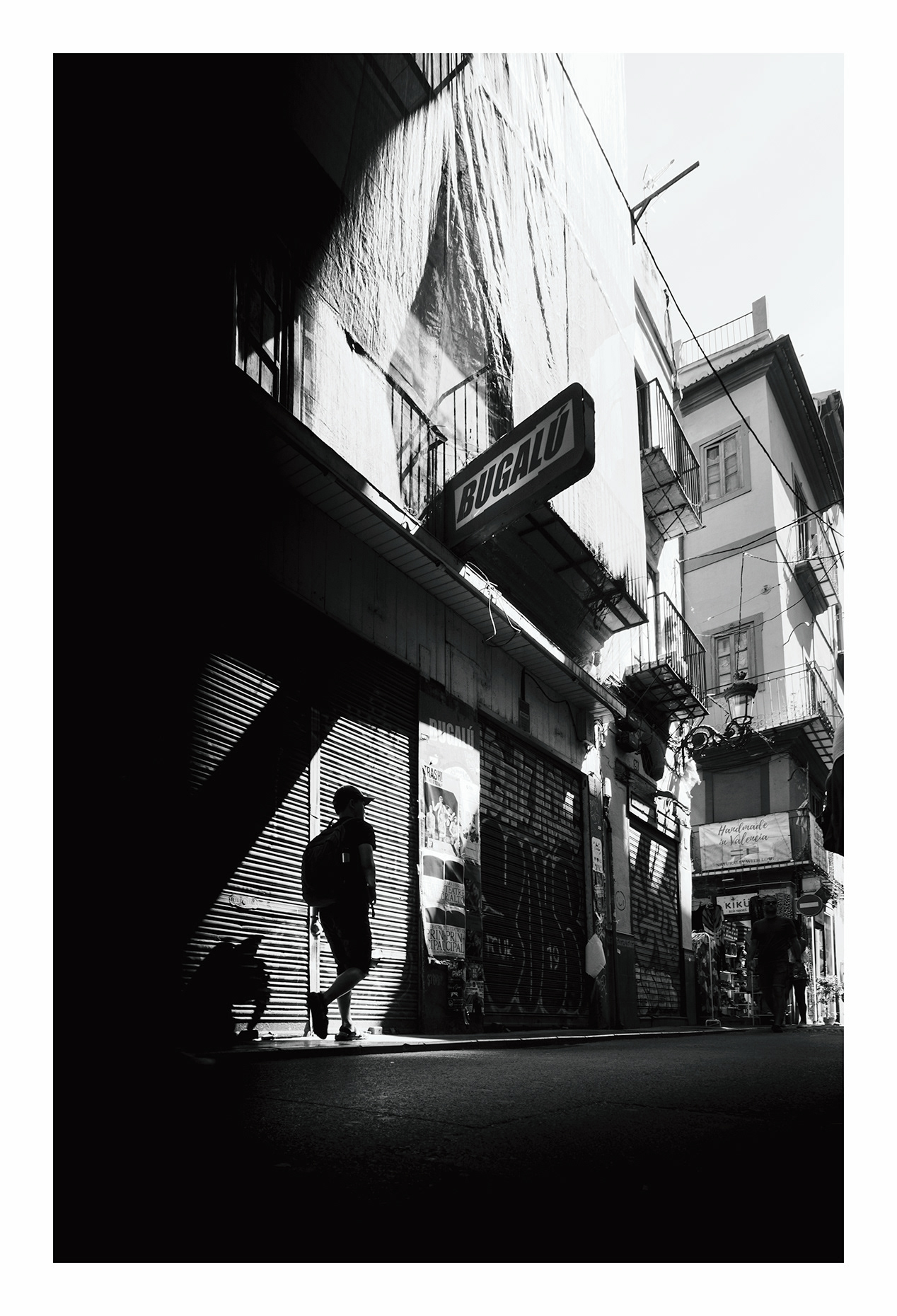 Valencia - Old Town - Afternoon Silhouettes