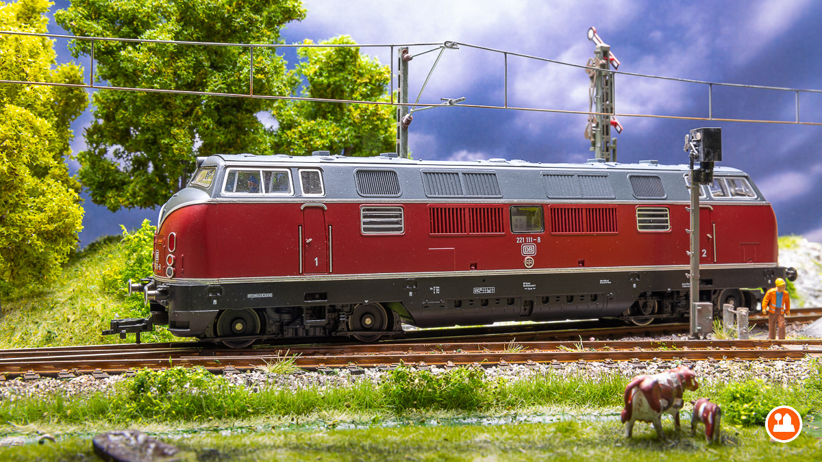 BR 221 DB - Fleischmann 4235