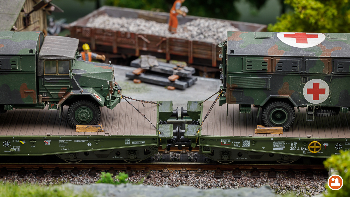 Duits Militair MAN 630 Ambulance Transport DB - Artitec 20.284.15, 387.300, 6870419 en Rocky Rail RR64643