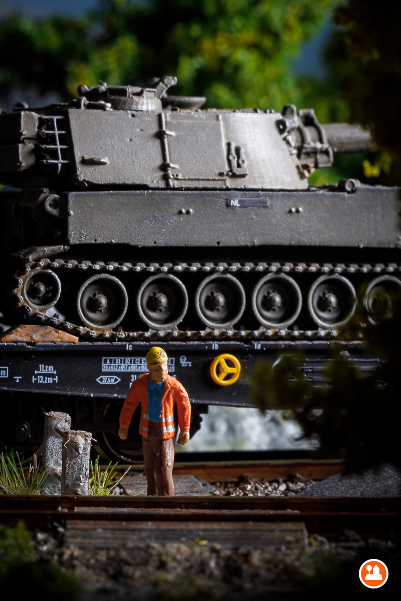 Militaire Tankverlading & Transport - Artitec 20.323.07, 387.300, 6870111, 6870148, 6870393 en Roco 66046