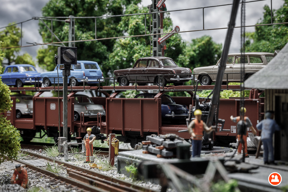 Autoverlading & Transport DB - Fleischmann 4235 en Trix 24332