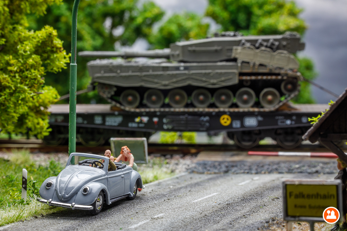 Militaire Tankverlading & Transport - Artitec 20.323.07, 387.300, 6870111, 6870148, 6870393 en Roco 66046