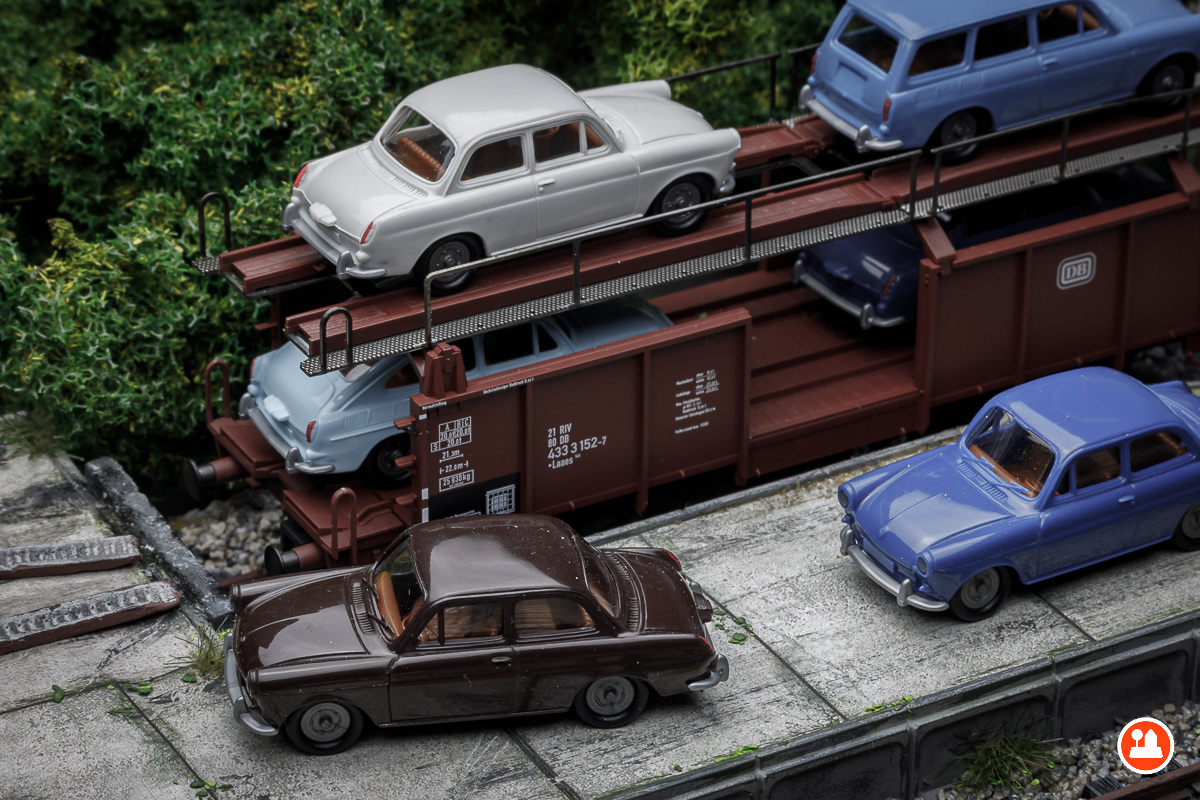 Autoverlading & Transport DB - Fleischmann 4235 en Trix 24332