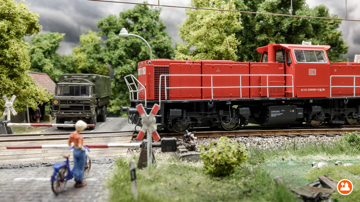 Militaire Tankverlading & Transport - Artitec 20.323.07, 387.300, 6870111, 6870148, 6870393 en Roco 66046