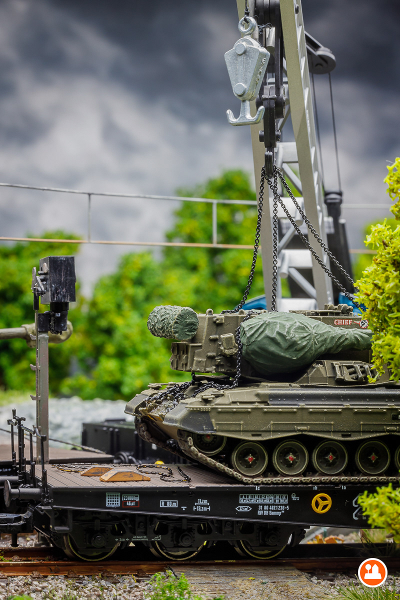 Militaire Tankverlading & Transport - Artitec 20.323.07, 387.300, 6870111, 6870148, 6870393 en Roco 66046