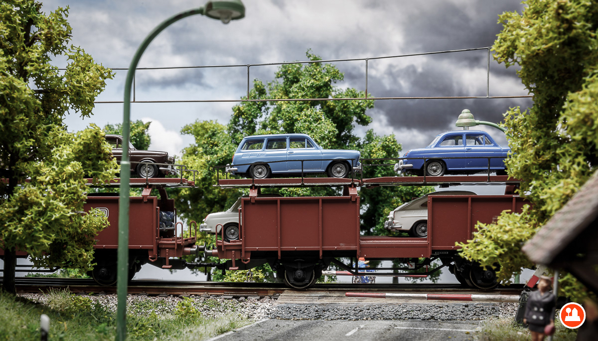 Autoverlading & Transport DB - Fleischmann 4235 en Trix 24332