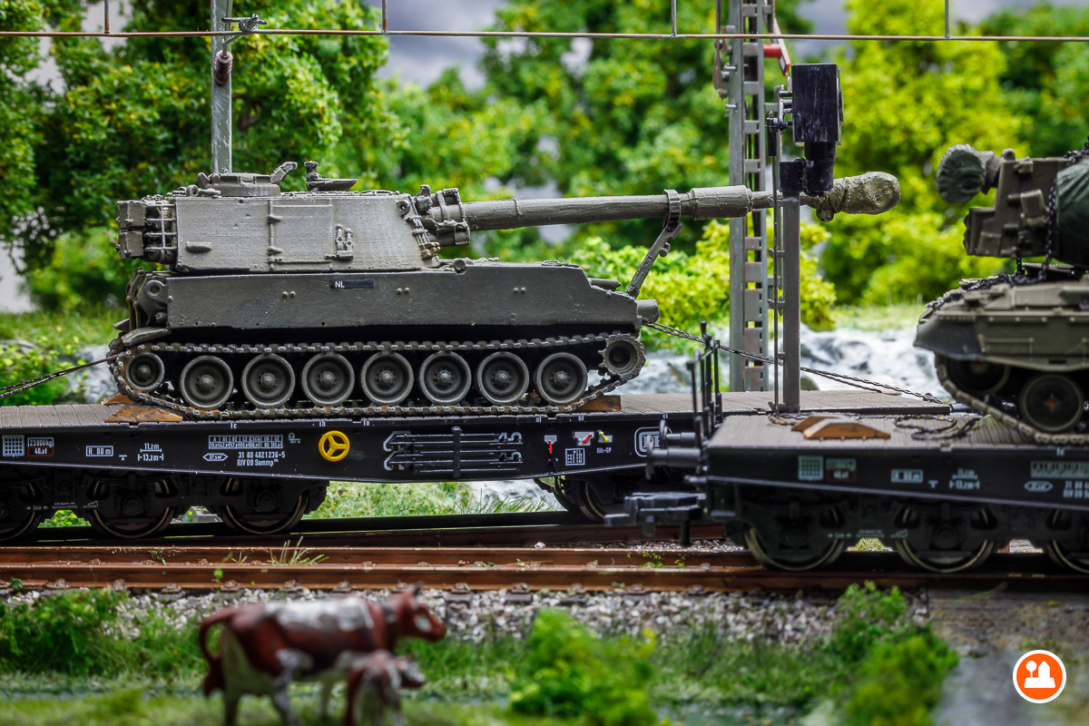 Militaire Tankverlading & Transport - Artitec 20.323.07, 387.300, 6870111, 6870148, 6870393 en Roco 66046