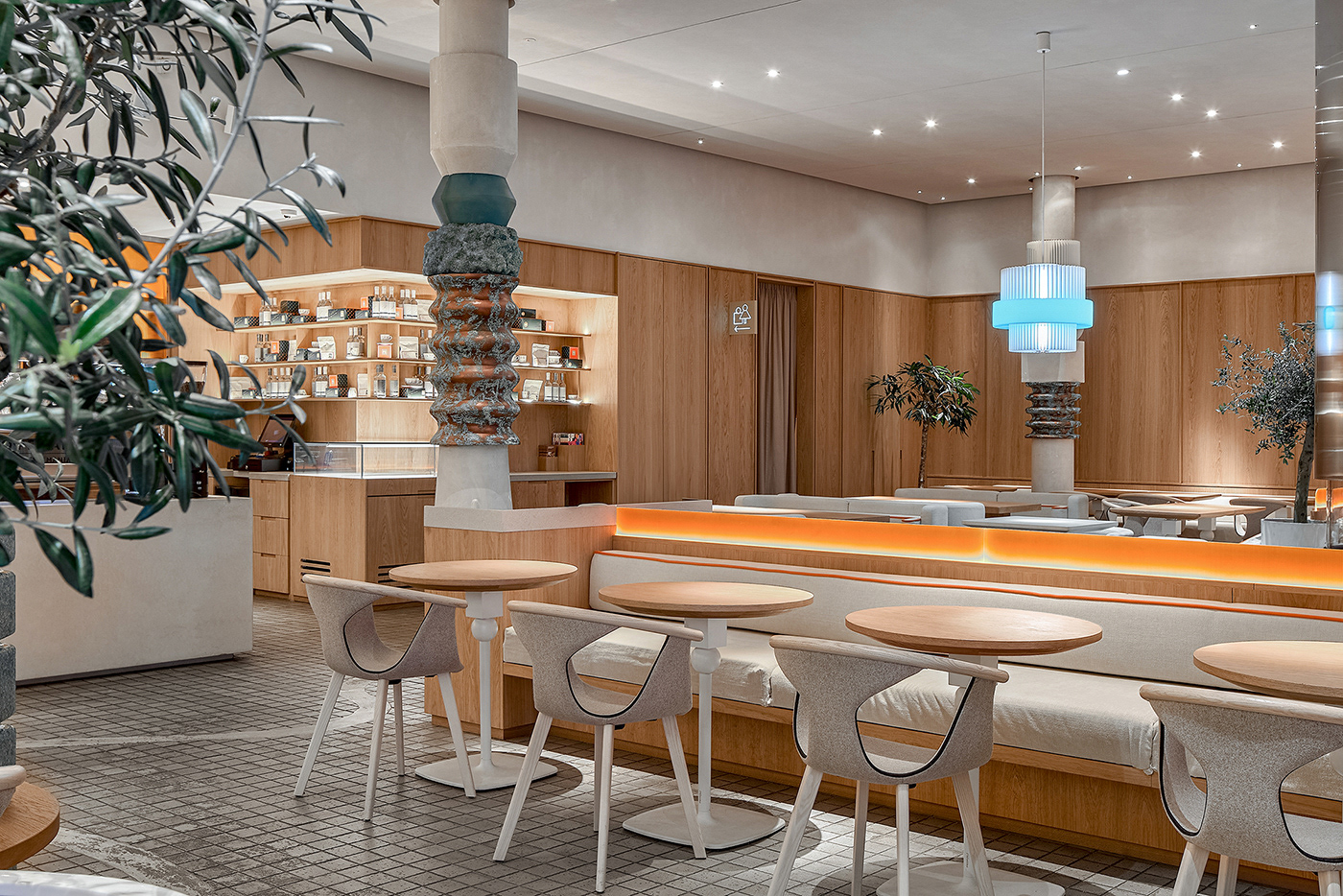 Interiors photographer. How to photographing restaurant interior.