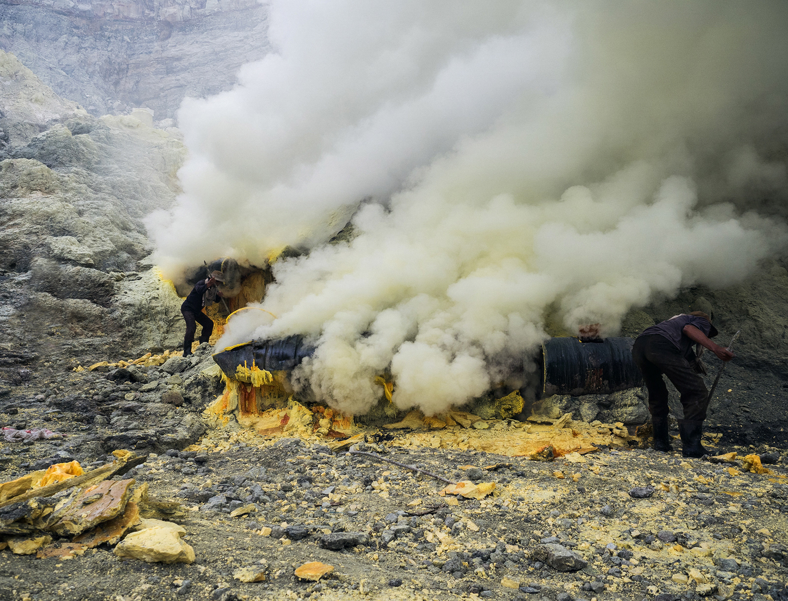 Sulfur mining, Volcano Ijen, Java, Indonesia