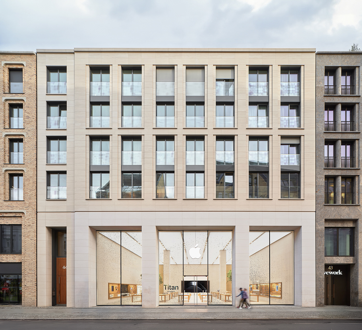 Apple store Berlin. Photographer: Sergey Melnikov
