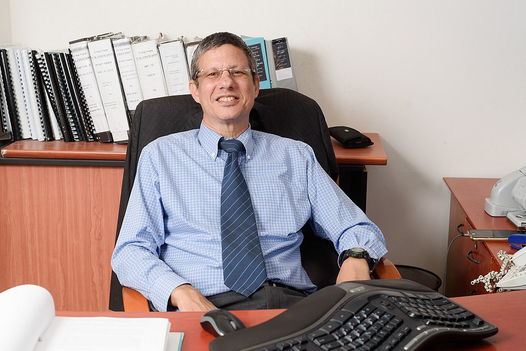 Reuven Muskin - Attorney & Notary