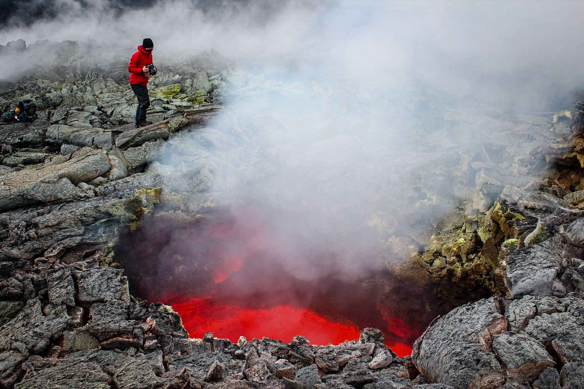Skyhole am Tolbachik in Kamtschatka