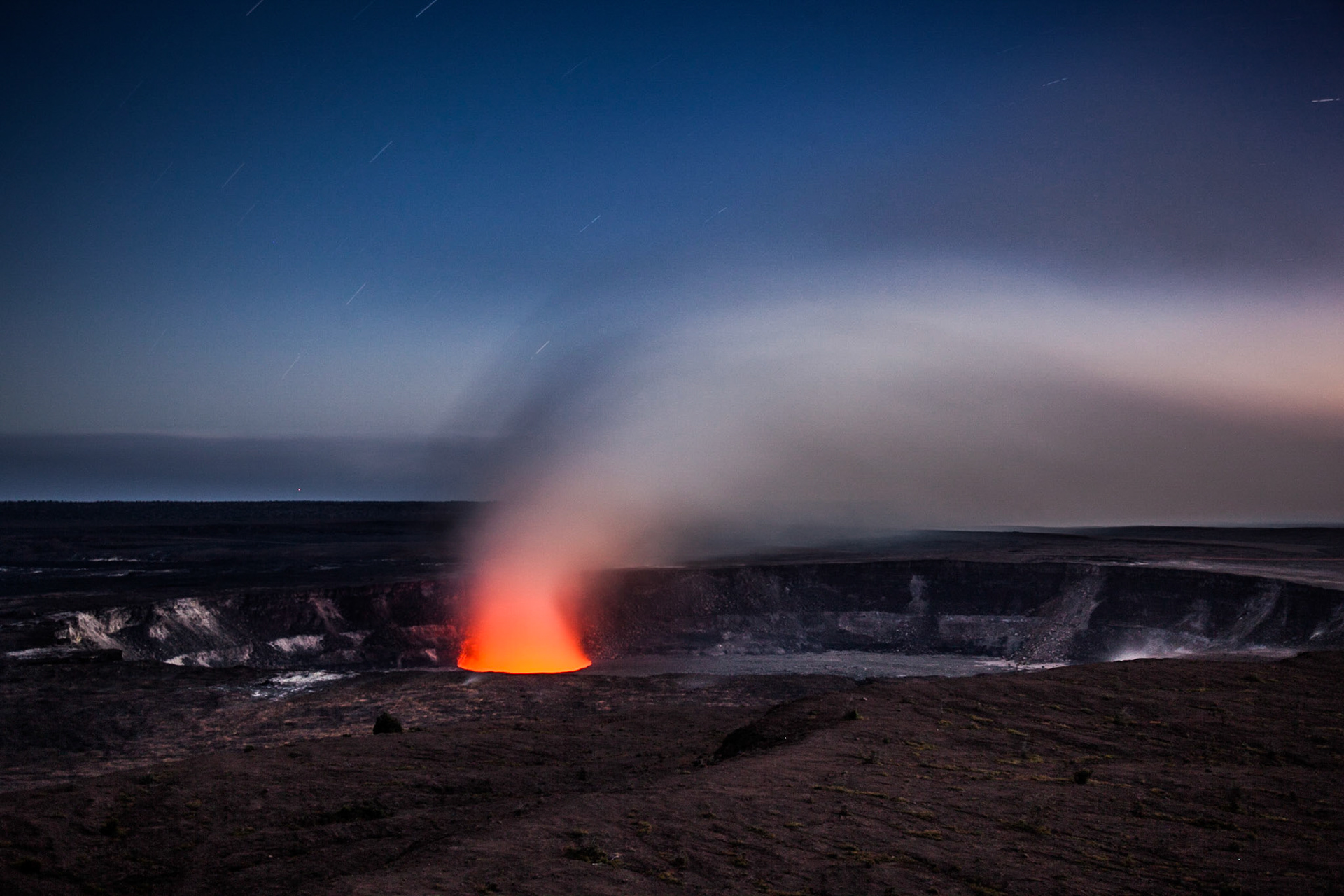 Glowing Halemaumau crater (Kilauea, Hawaii) in 2009