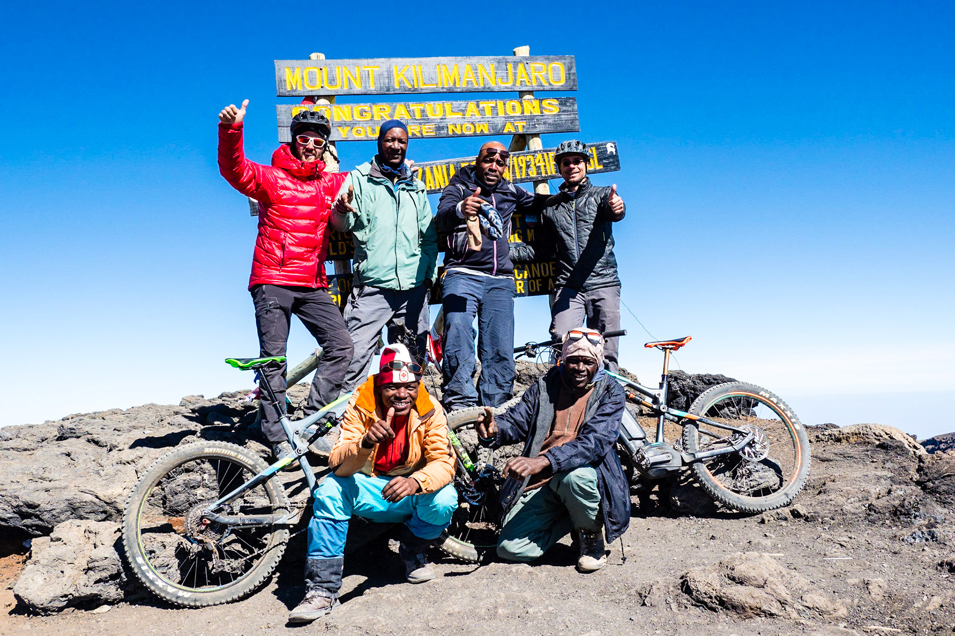 Uhuru Peak - Gipfelteam