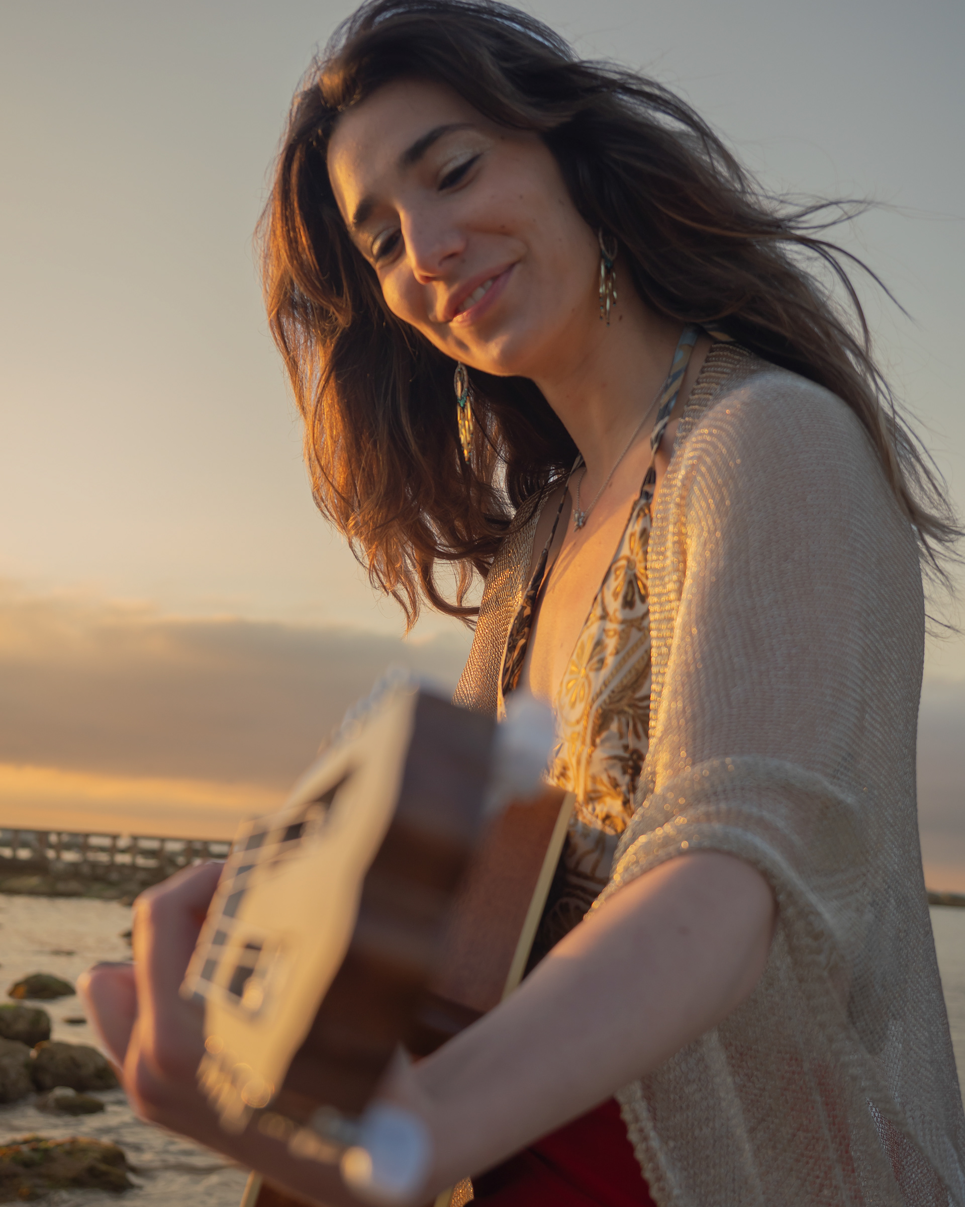 Spanish Singer-songwriter ARUAL by Barcelona Photographer Ernest Siles