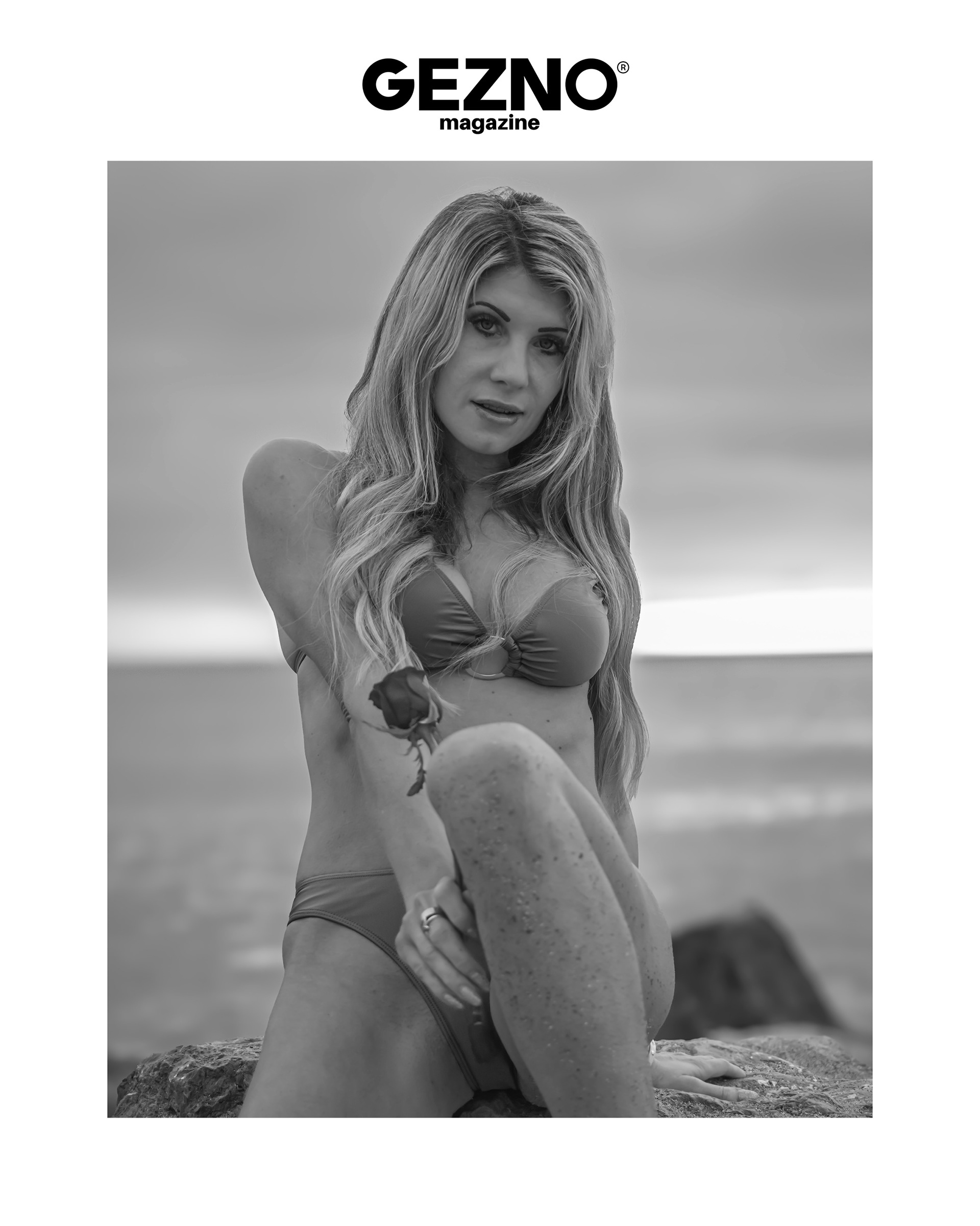 Ashleyigh k Singer in Barcelona beach