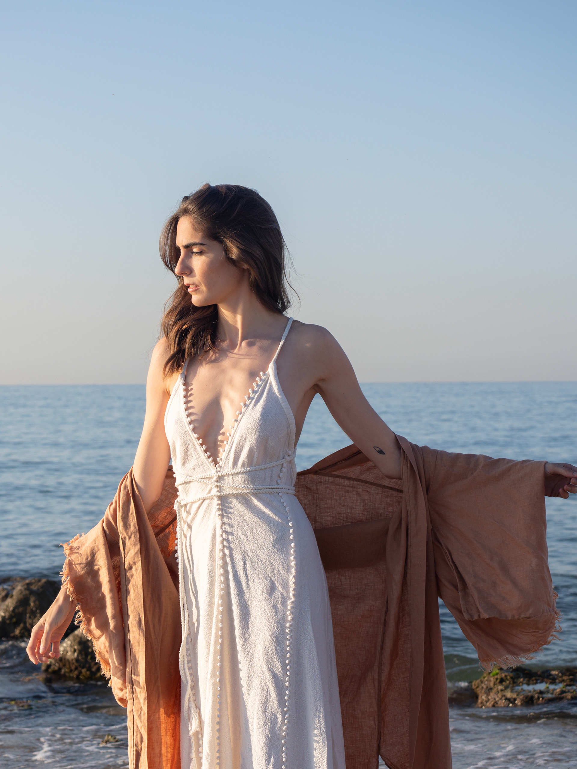 Model & Singer Laura Pont