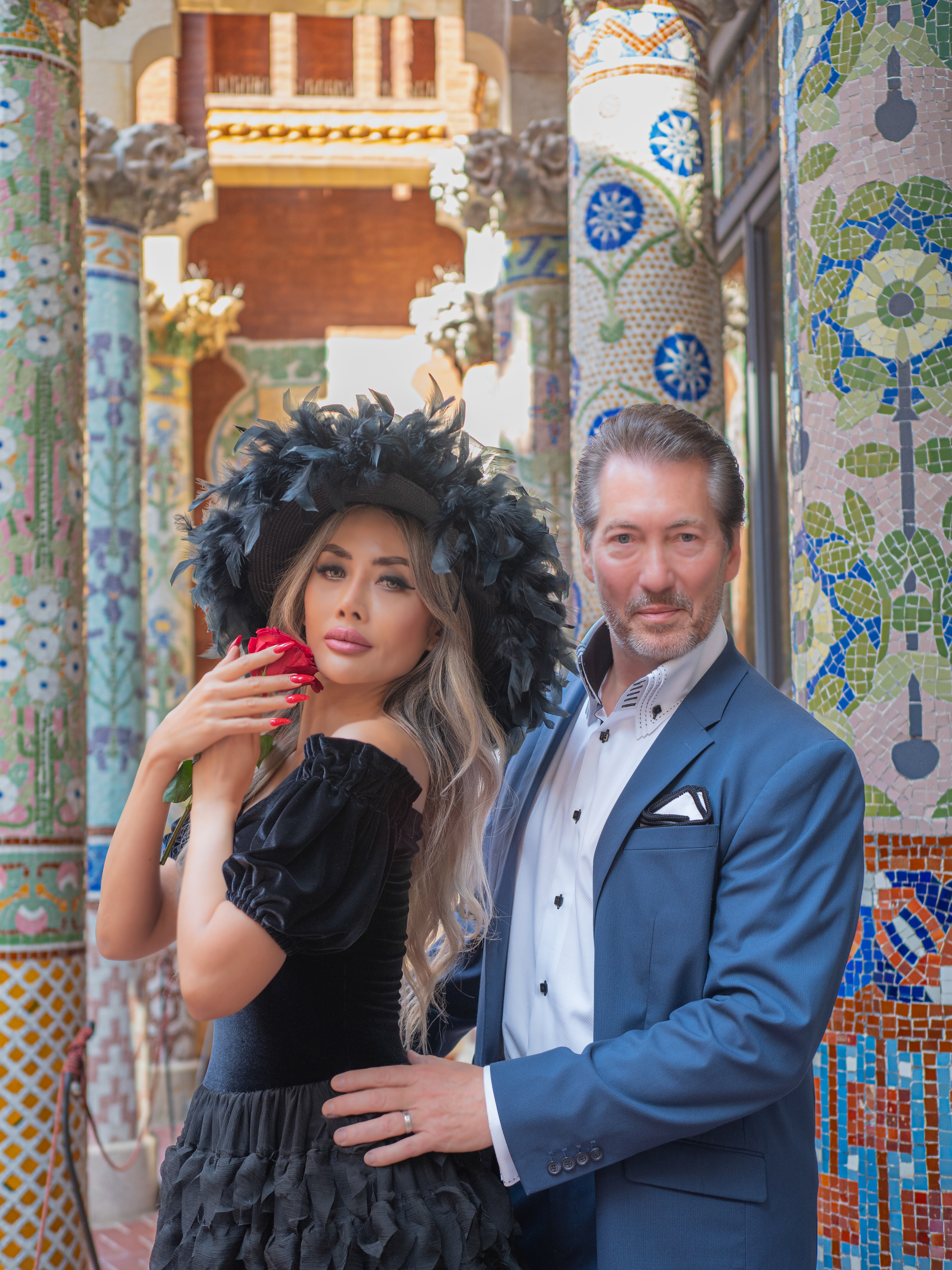 Palau de la Musica Catalana couple portrait Photoshoot