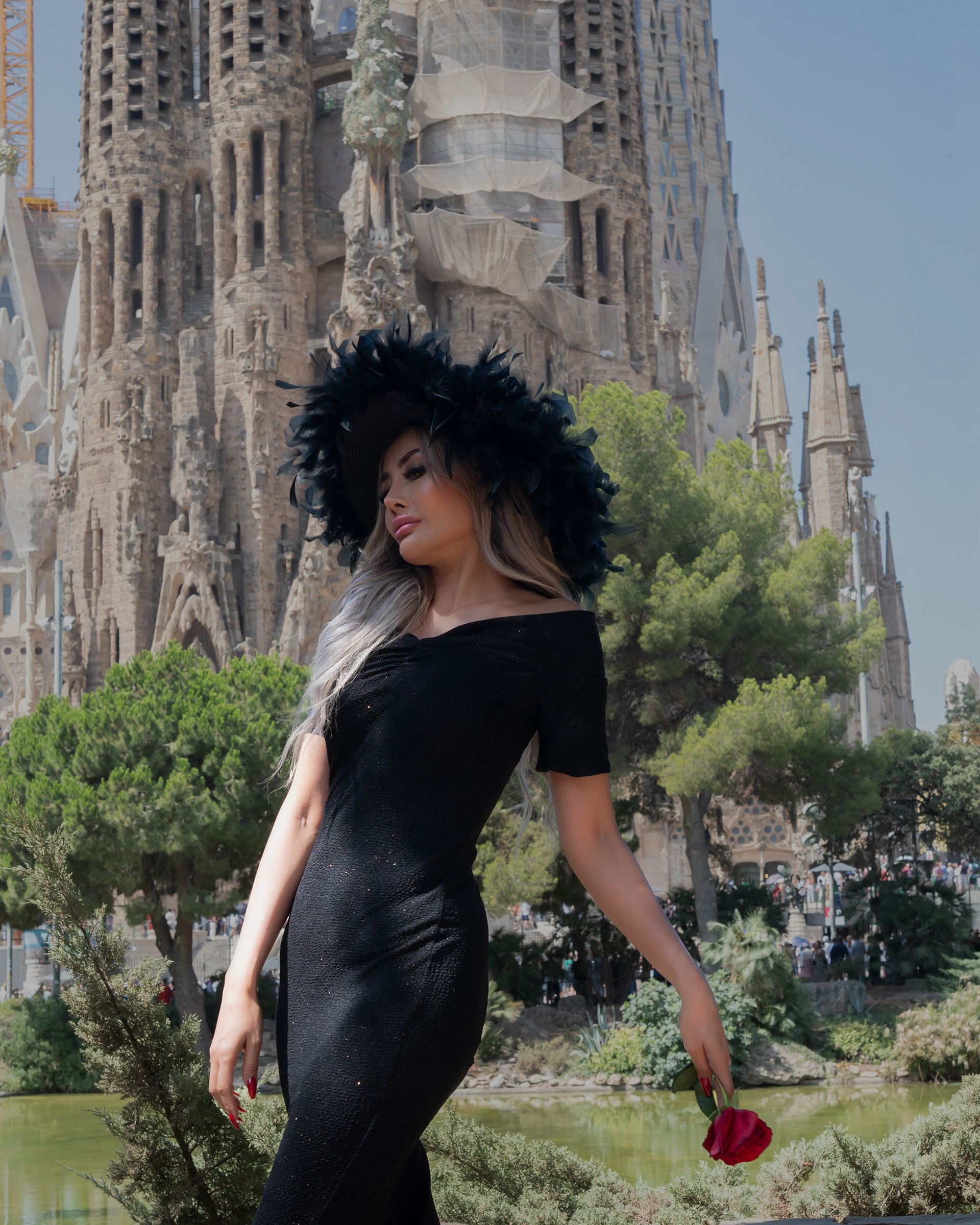 Mirka Howard at Sagrada Familia