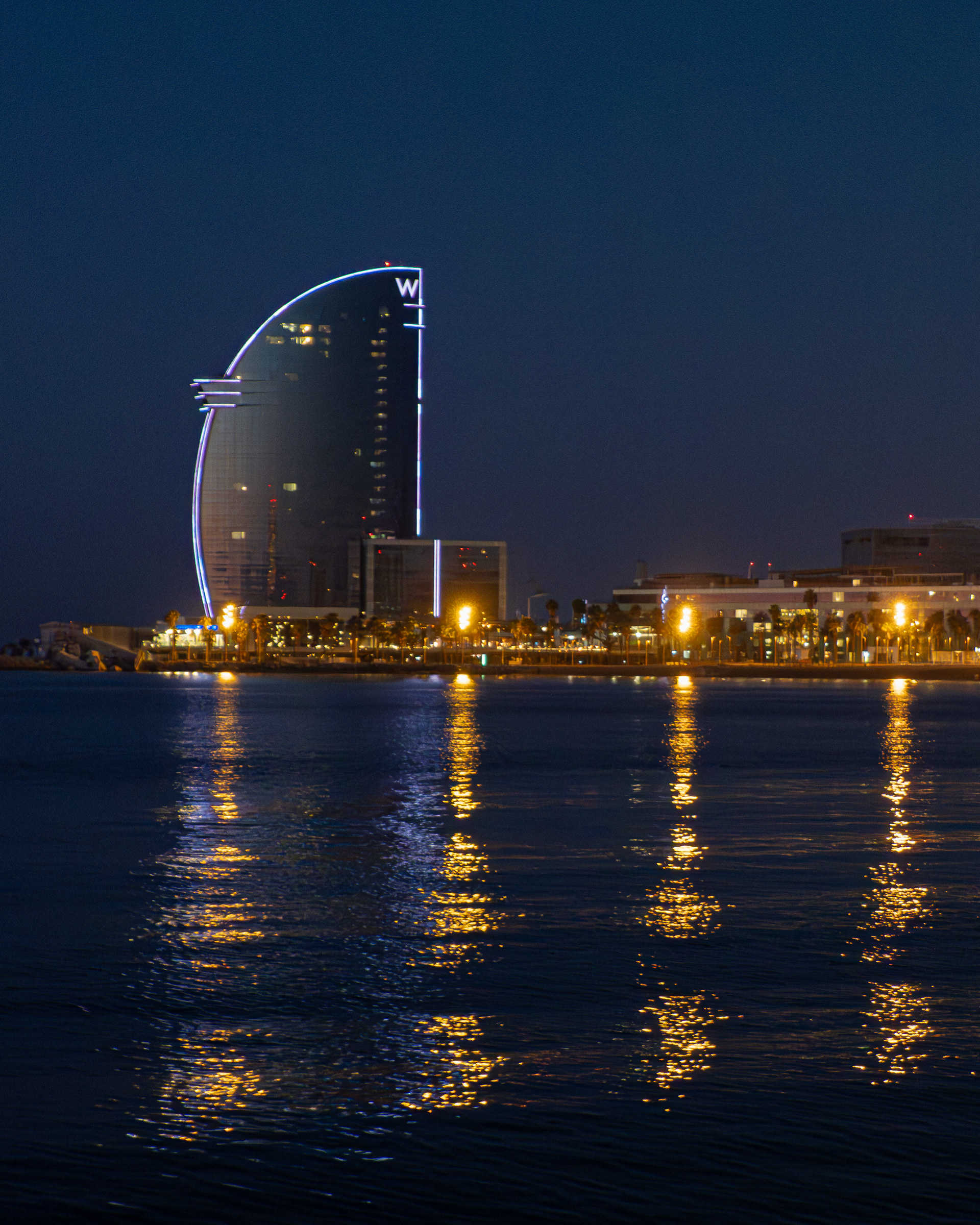 Hotel W - Barcelona - Barceloneta Beach
